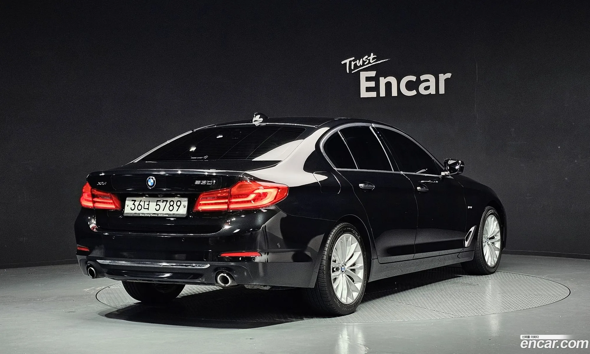 BMW 5 Series 2018 — 10