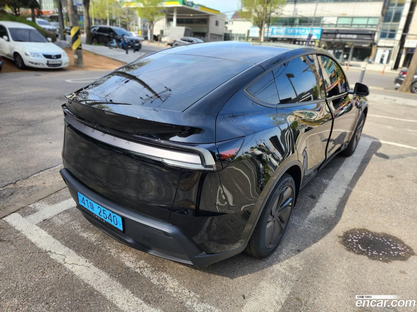 Tesla Model Y 2026 — 5