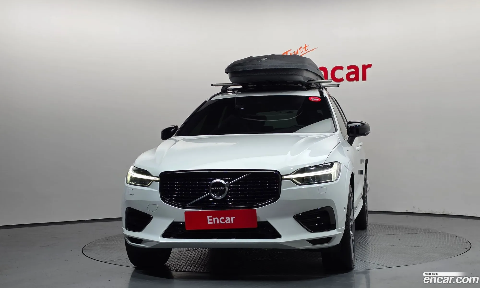 Volvo XC60 2020 — 18