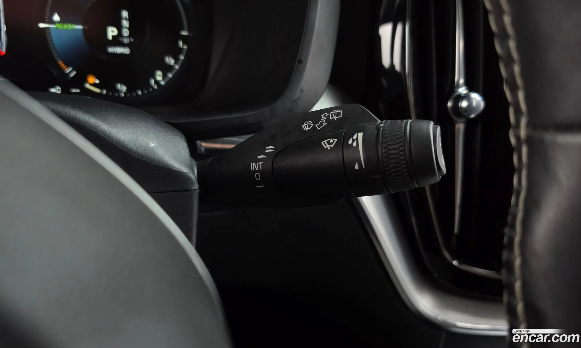 Volvo XC60 2020 — 32