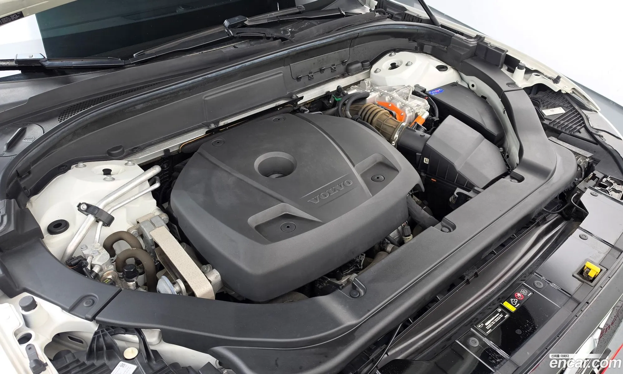 Volvo XC60 2020 — 34