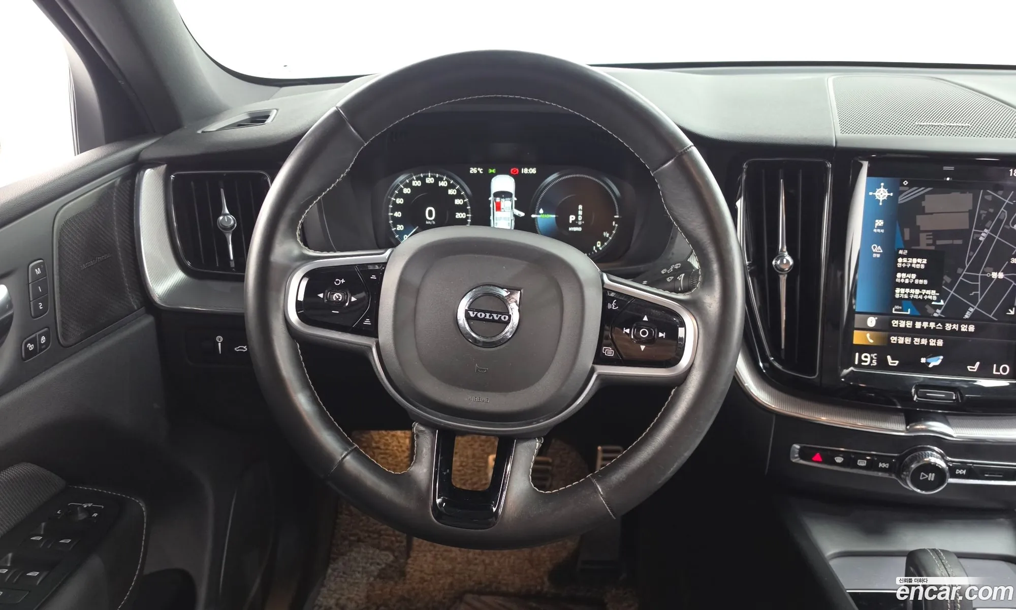 Volvo XC60 2020 — 27