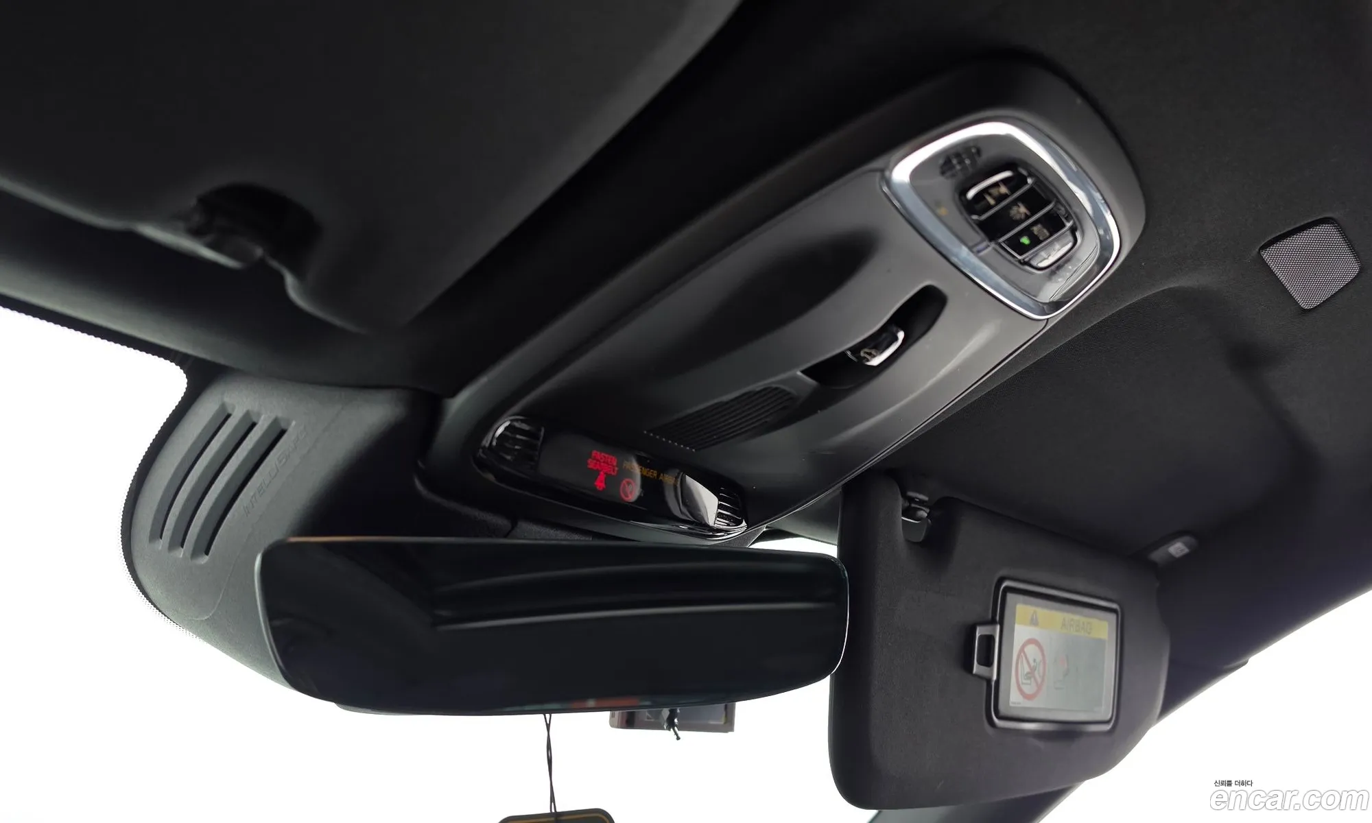 Volvo XC60 2020 — 3