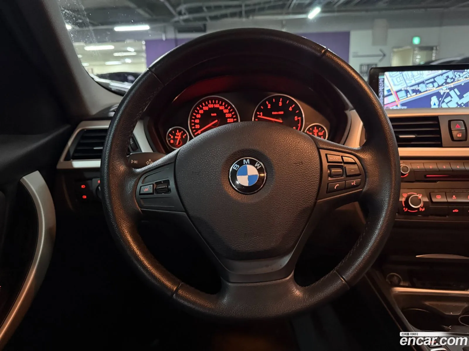 BMW 3 Series 2015 — 12