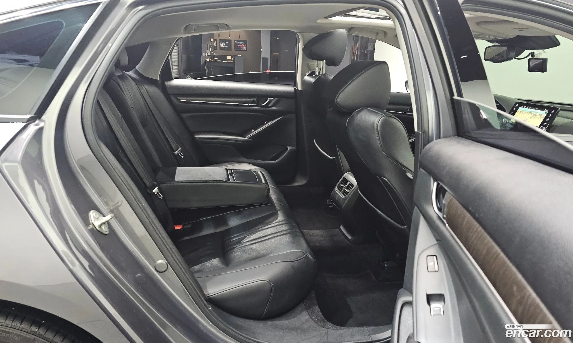 Honda Accord 10th Gen 2019 — 4