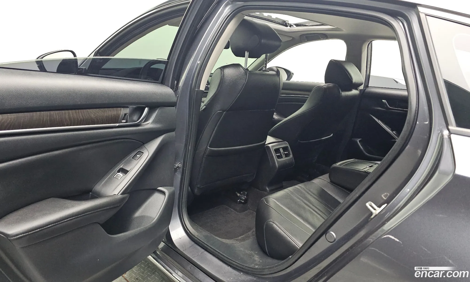 Honda Accord 10th Gen 2019 — 19