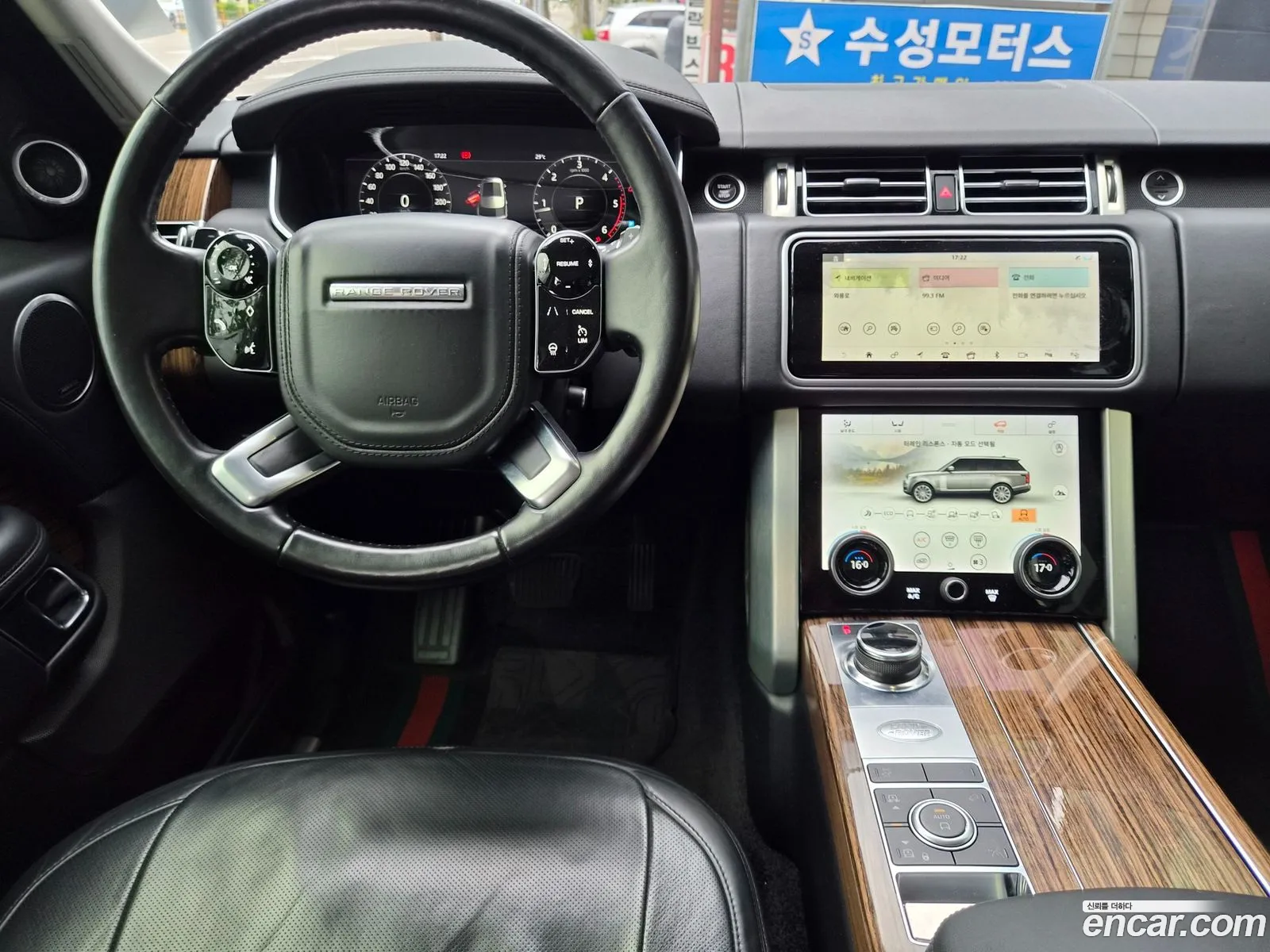 Land Rover Range Rover 2018 — 15