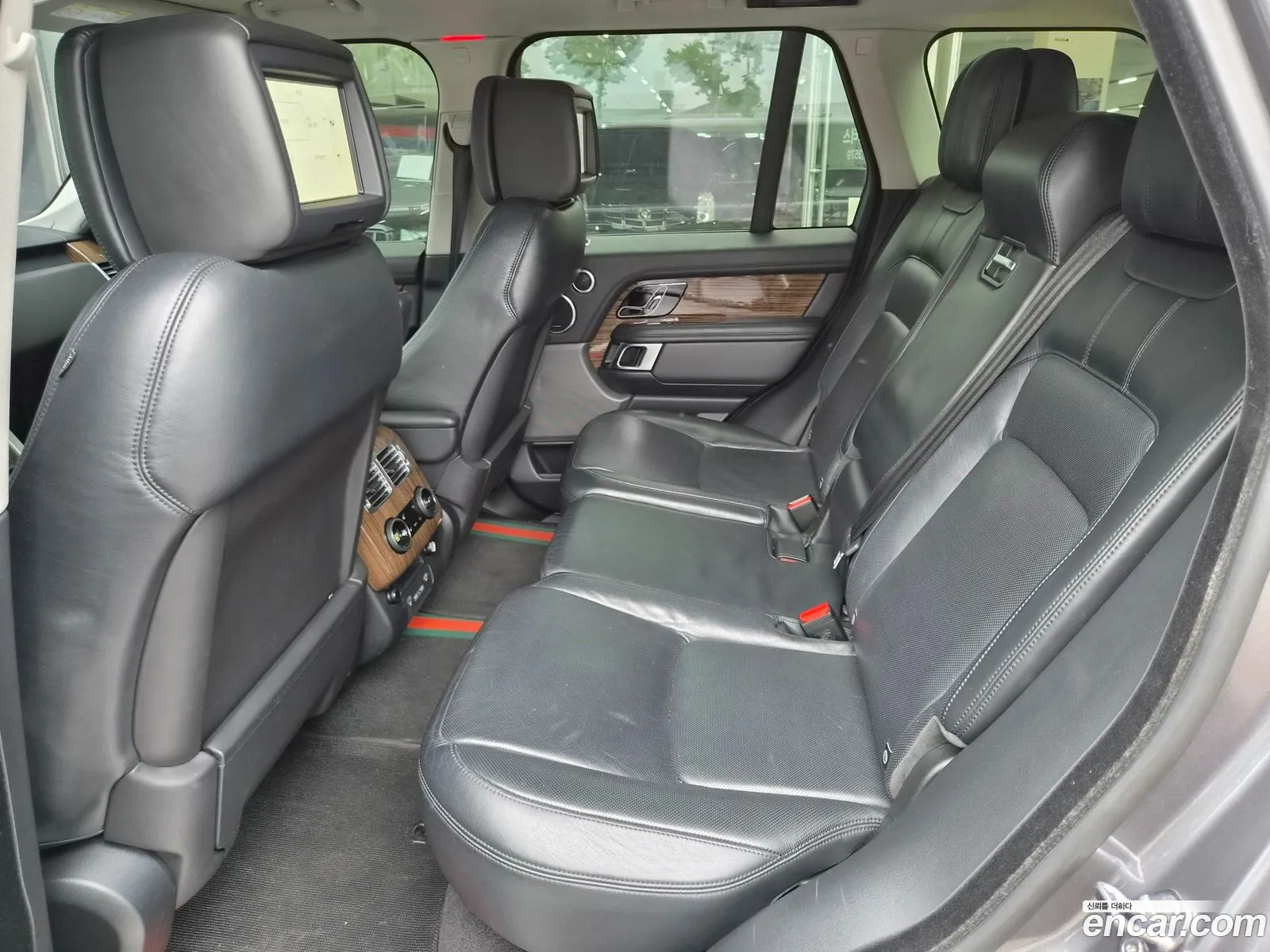 Land Rover Range Rover 2018 — 9