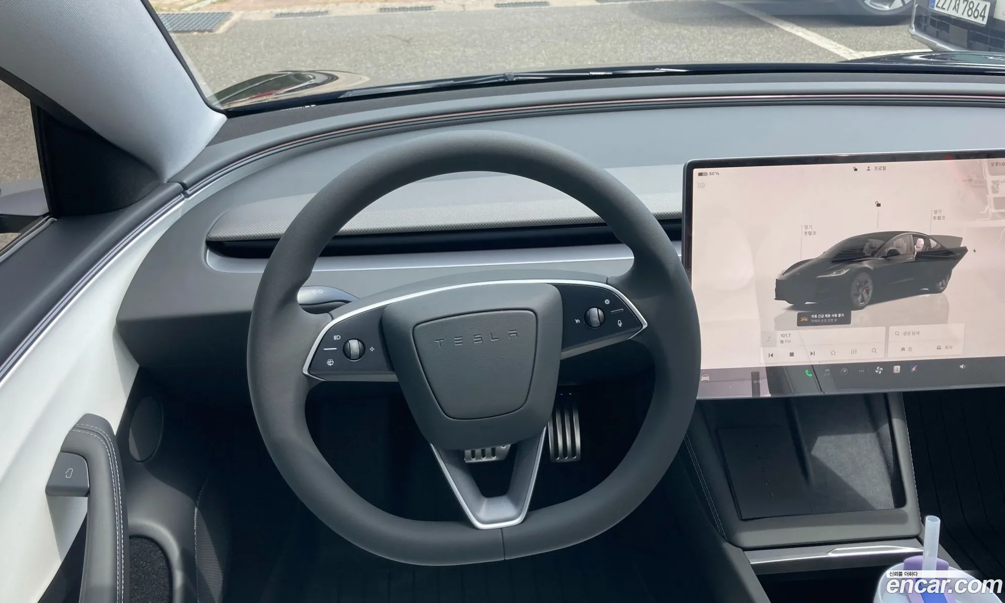 Tesla Model 3 2026 — 6
