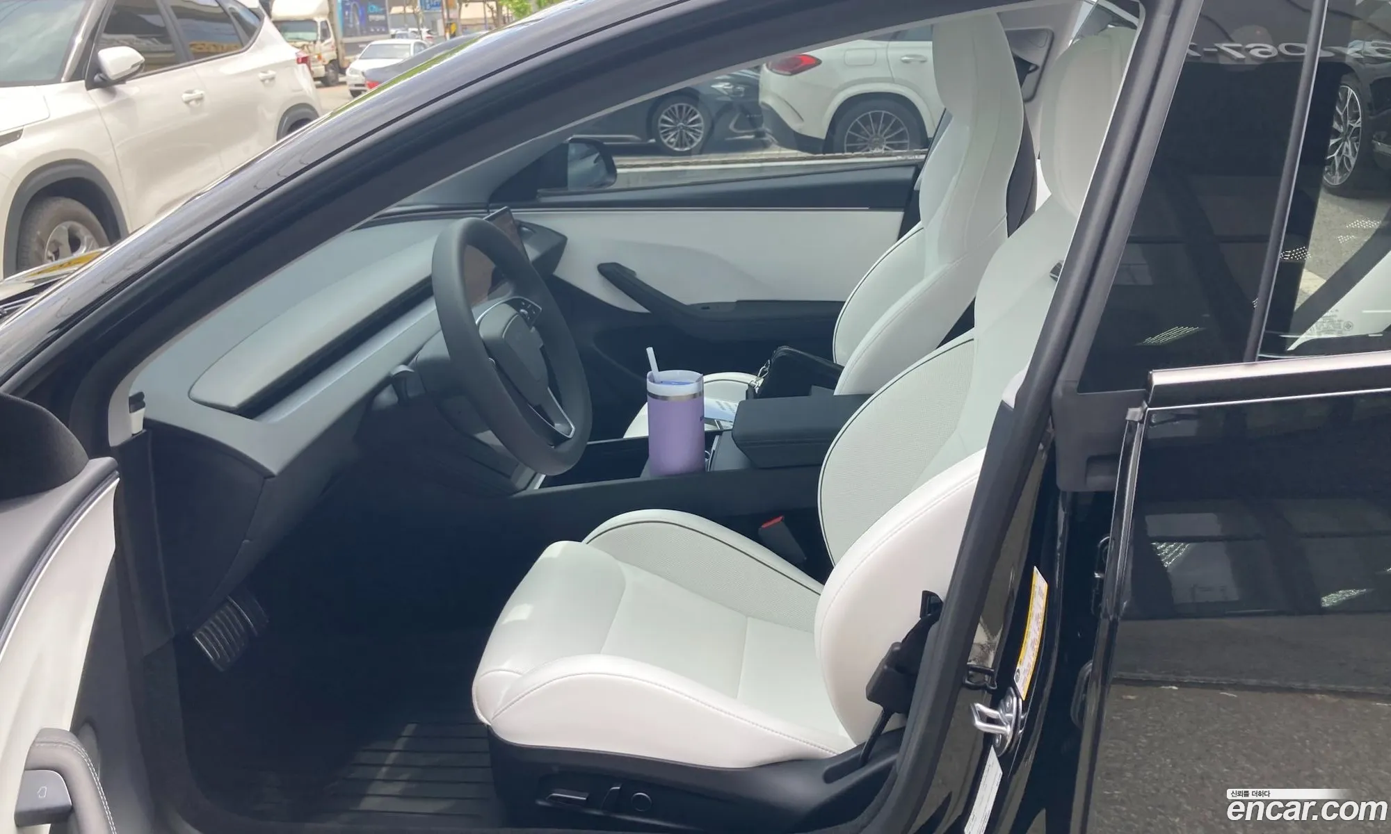 Tesla Model 3 2026 — 4