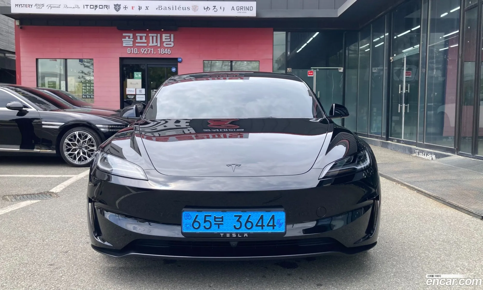 Tesla Model 3 2026 — 18