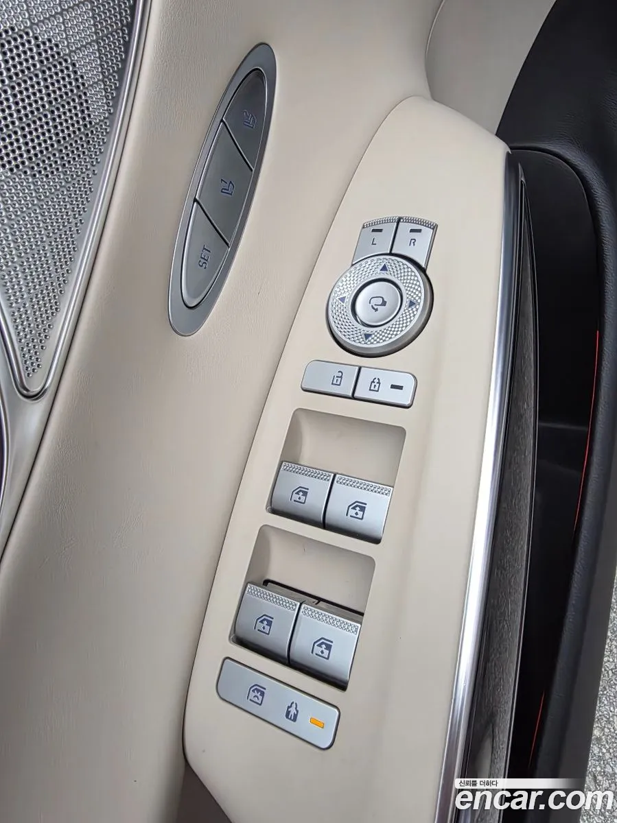 Genesis GV70 2024 — 16