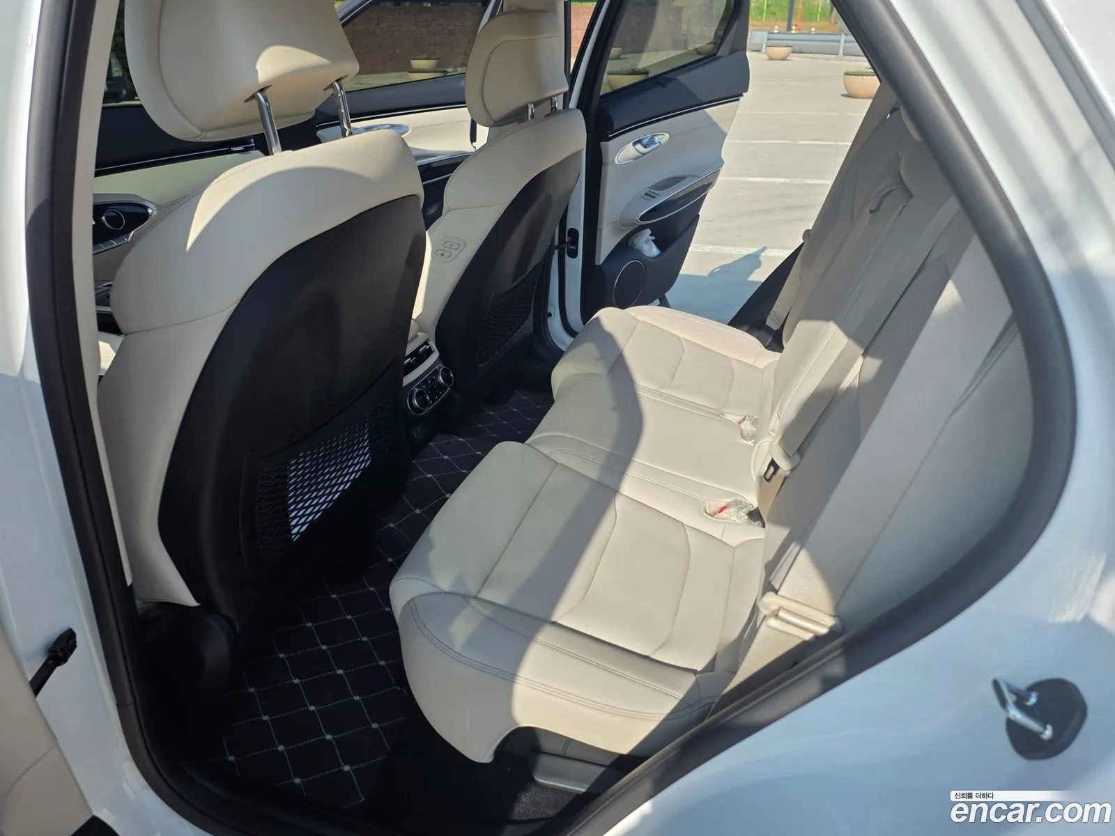 Genesis GV70 2024 — 12