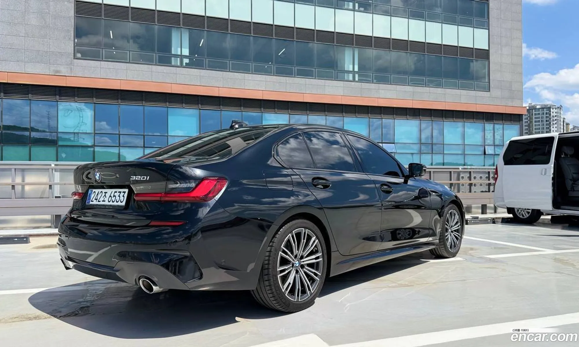 BMW 3 Series 2022 — 12