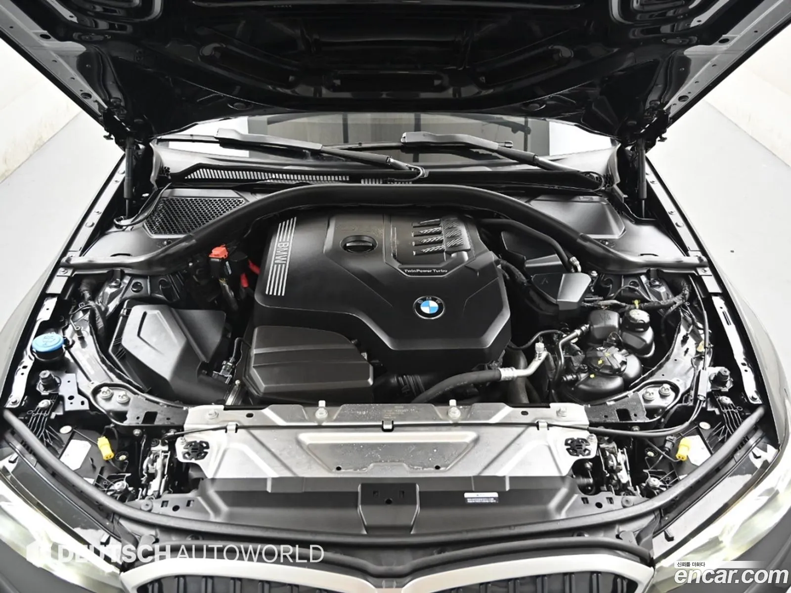 BMW 3 Series 2023 — 17