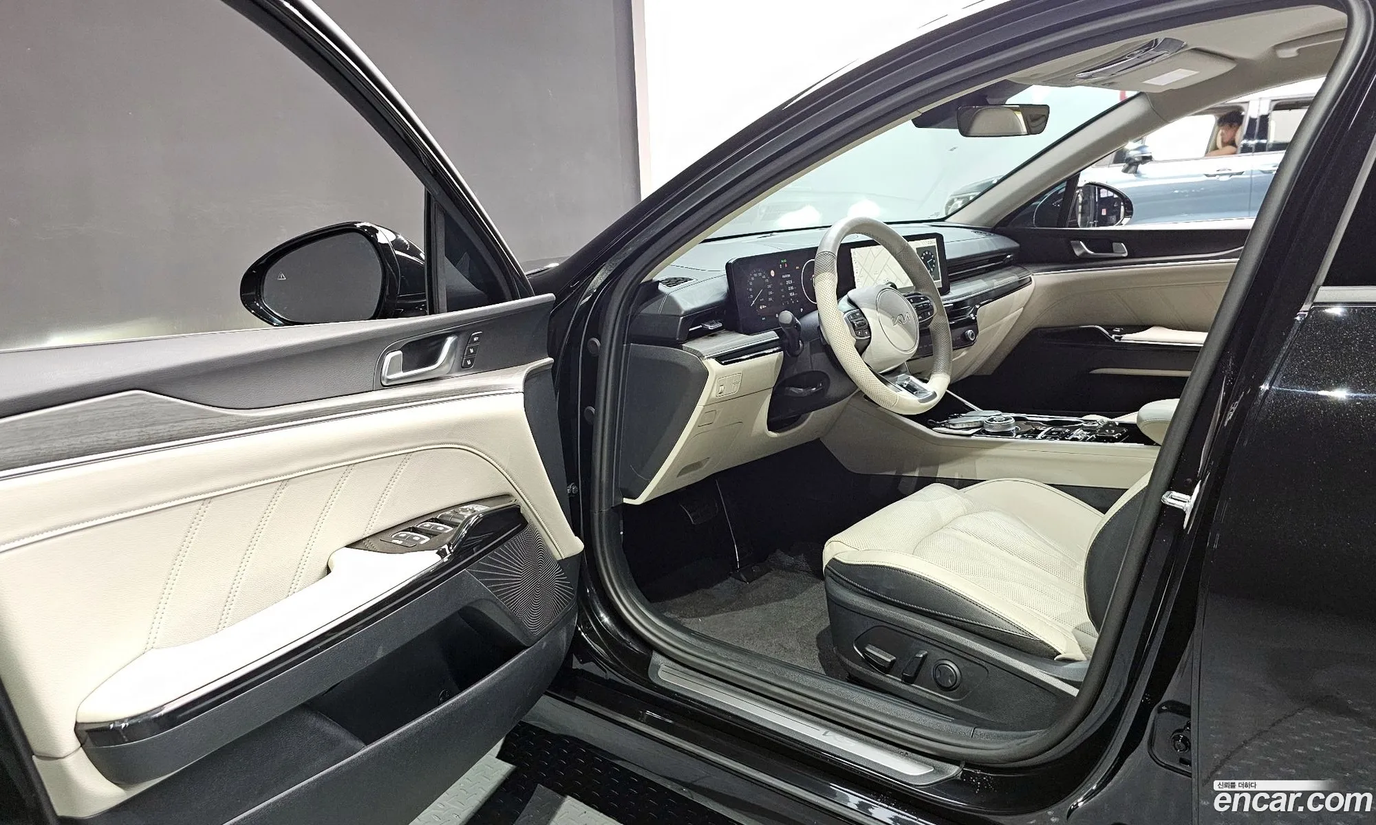 Kia K5 2025 — 17