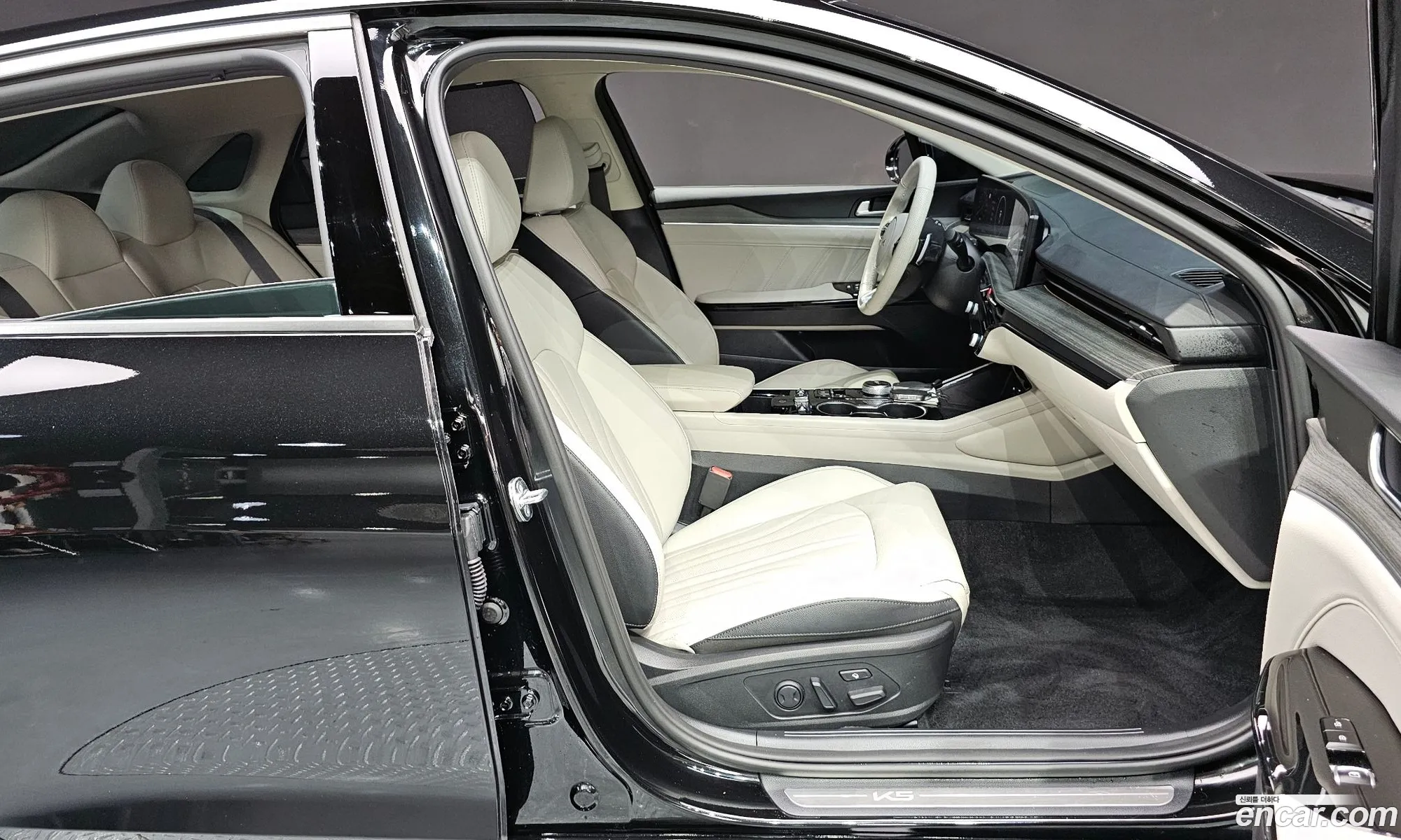 Kia K5 2025 — 14