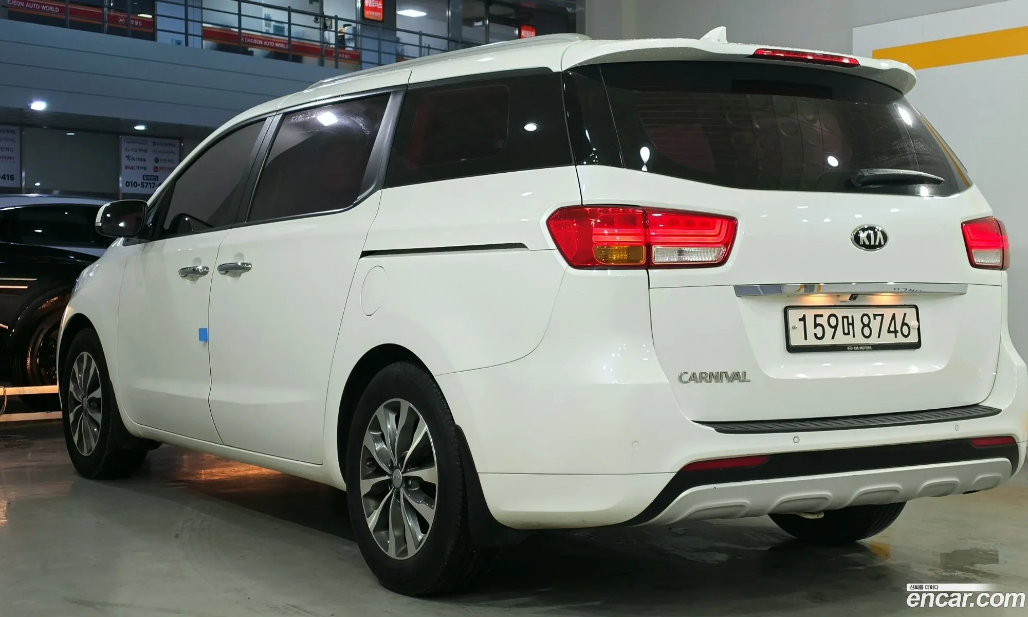 Kia Carnival 2017 — 9