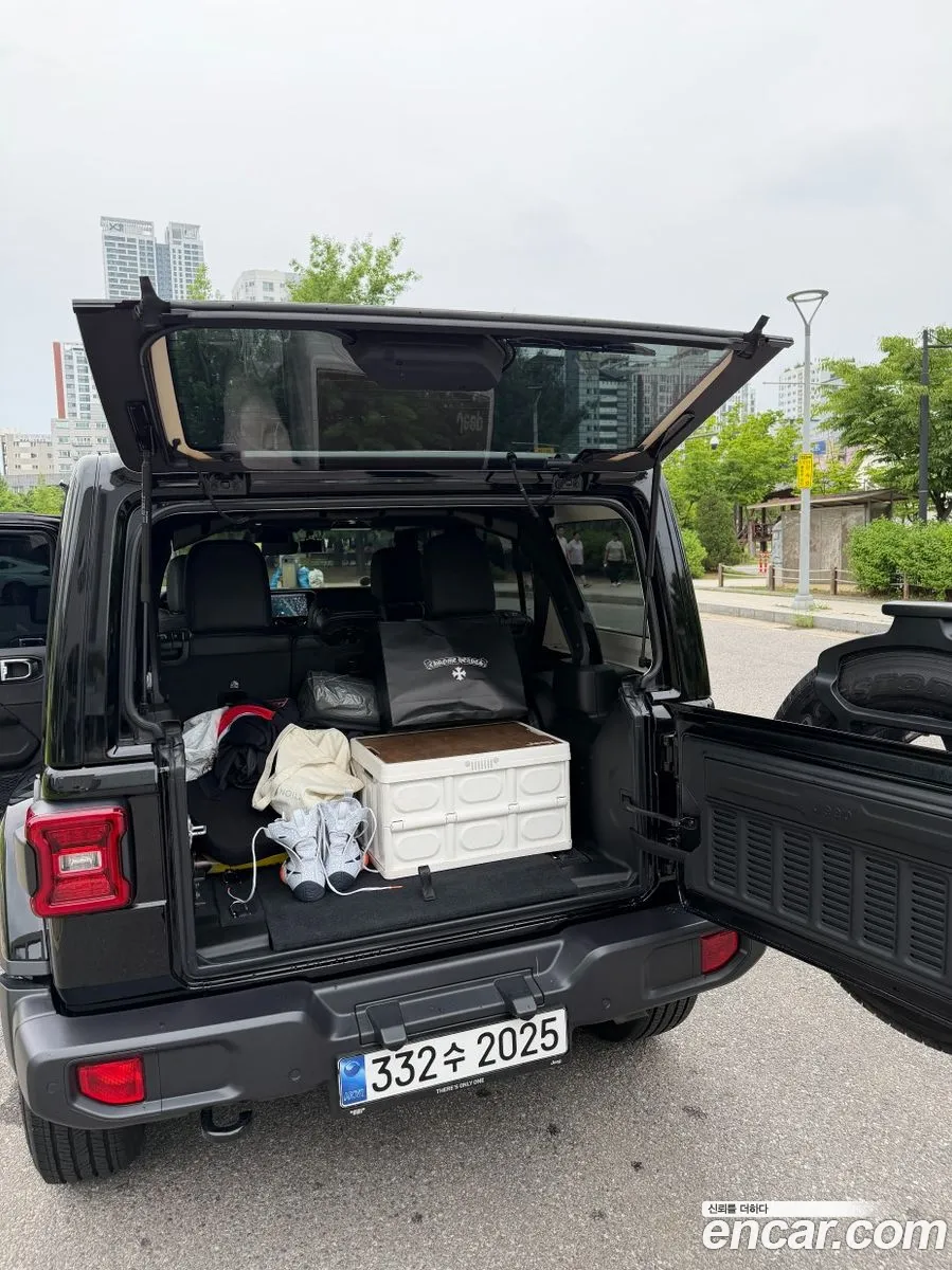 Jeep Wrangler 2025 — 7