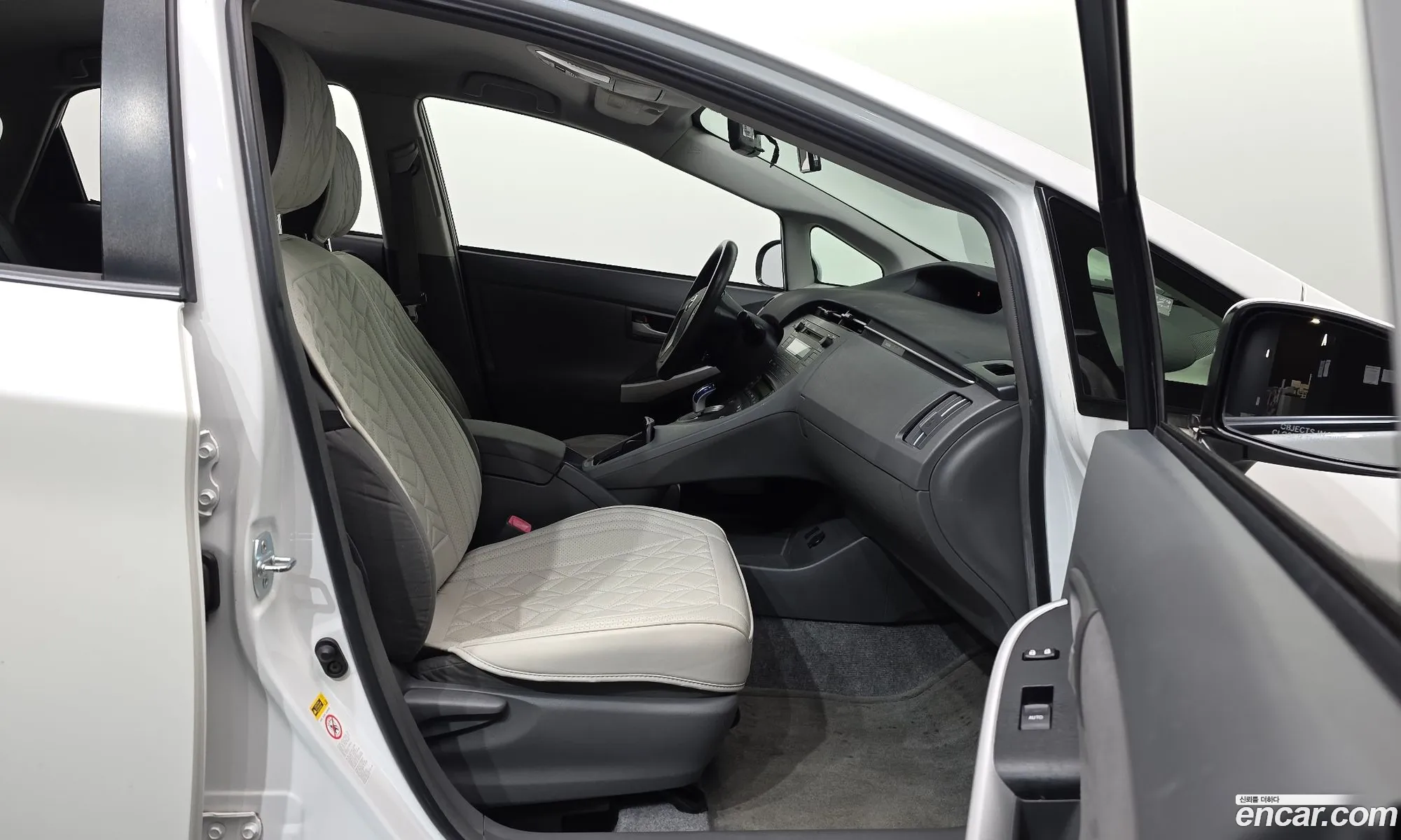 Toyota Prius 2011 JTDKN3DU6B0267607 — 3