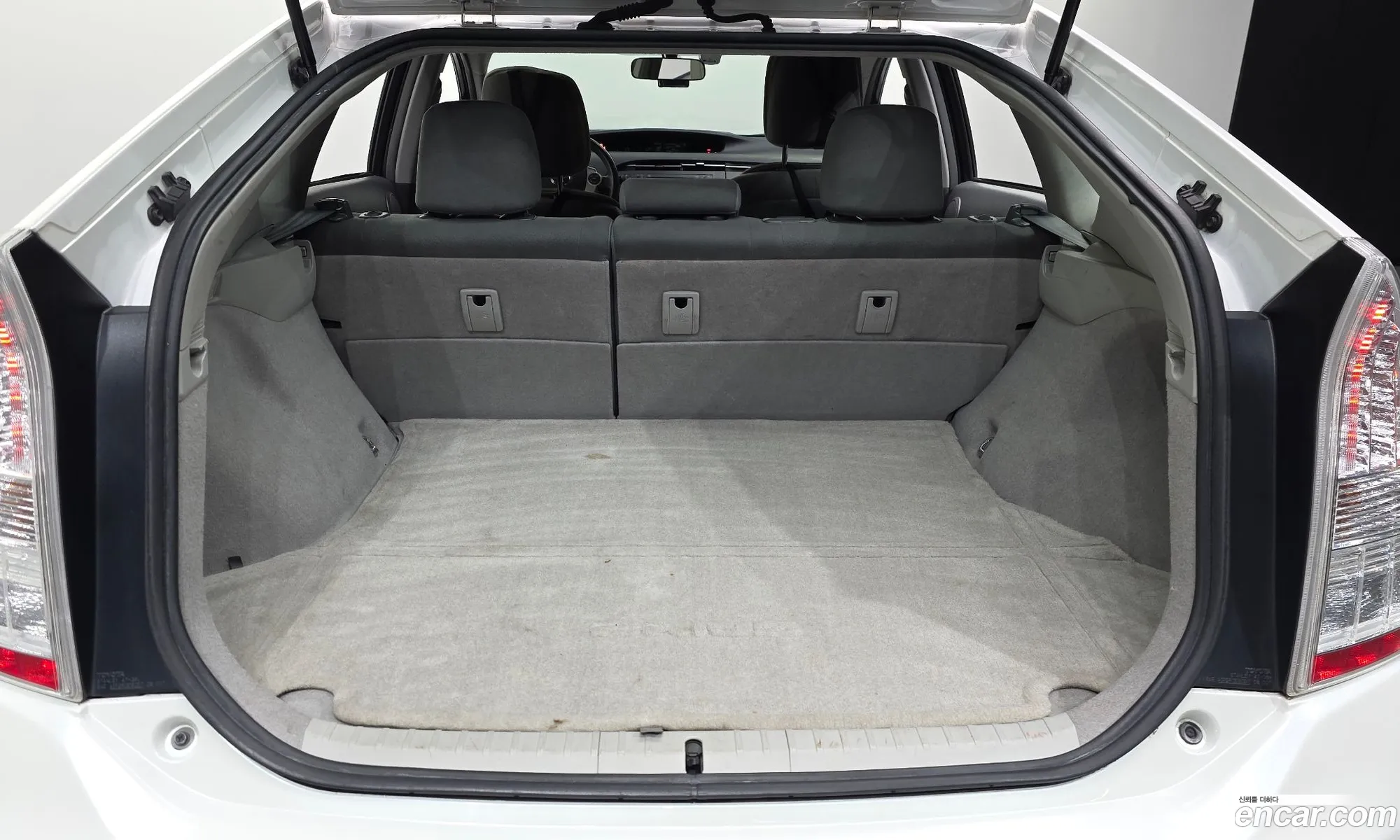 Toyota Prius 2011 JTDKN3DU6B0267607 — 4