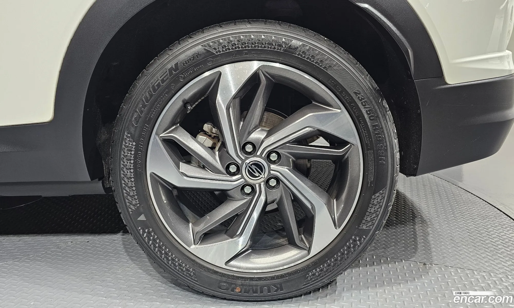 KG Mobility (SsangYong) Beautiful Korando 2020 — 17