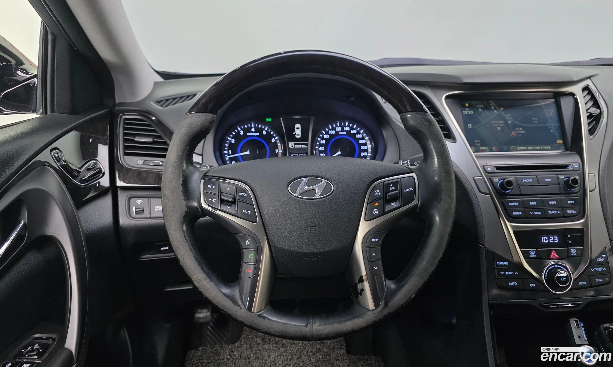 Hyundai Grandeur HG 2014 — 11