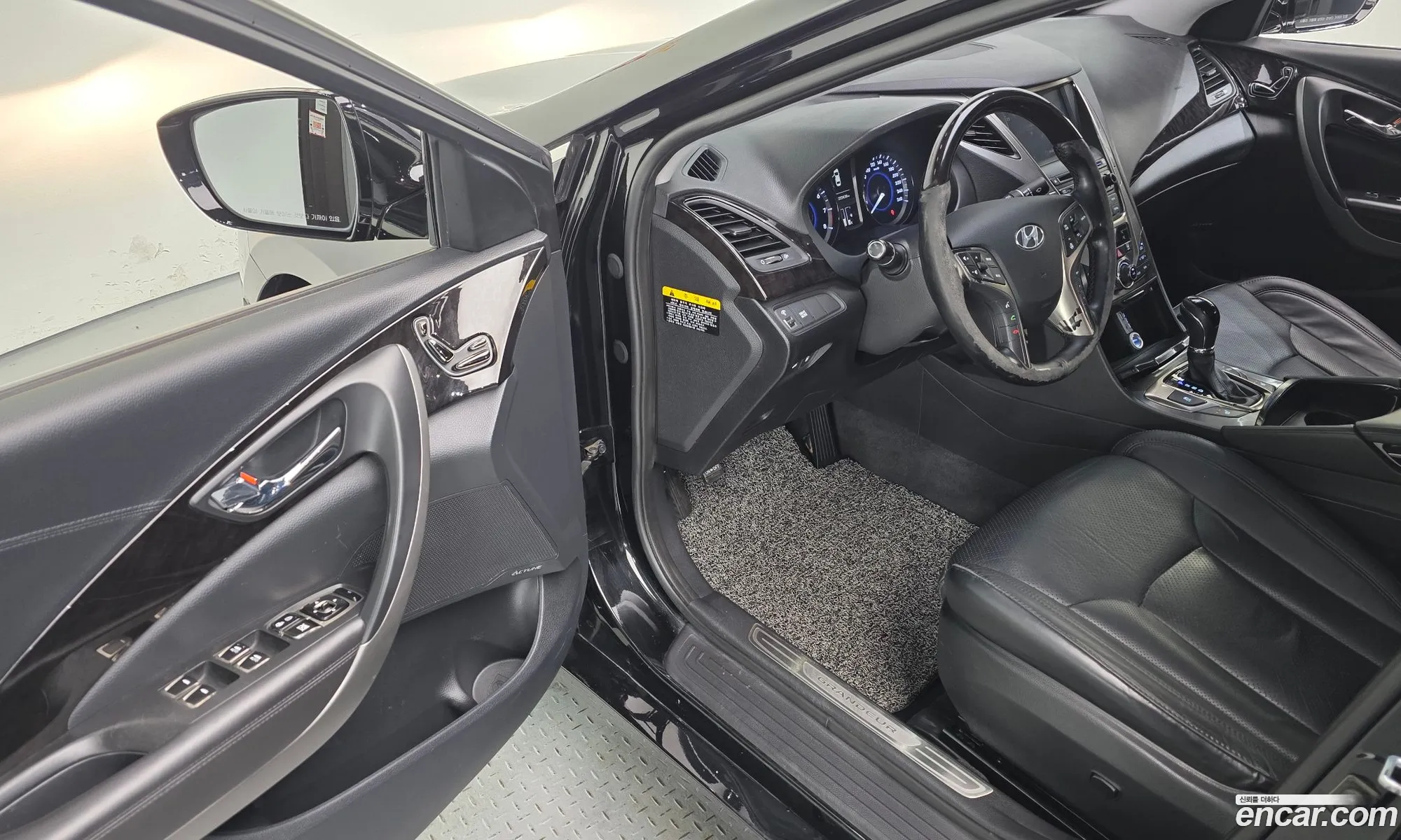 Hyundai Grandeur HG 2014 — 5