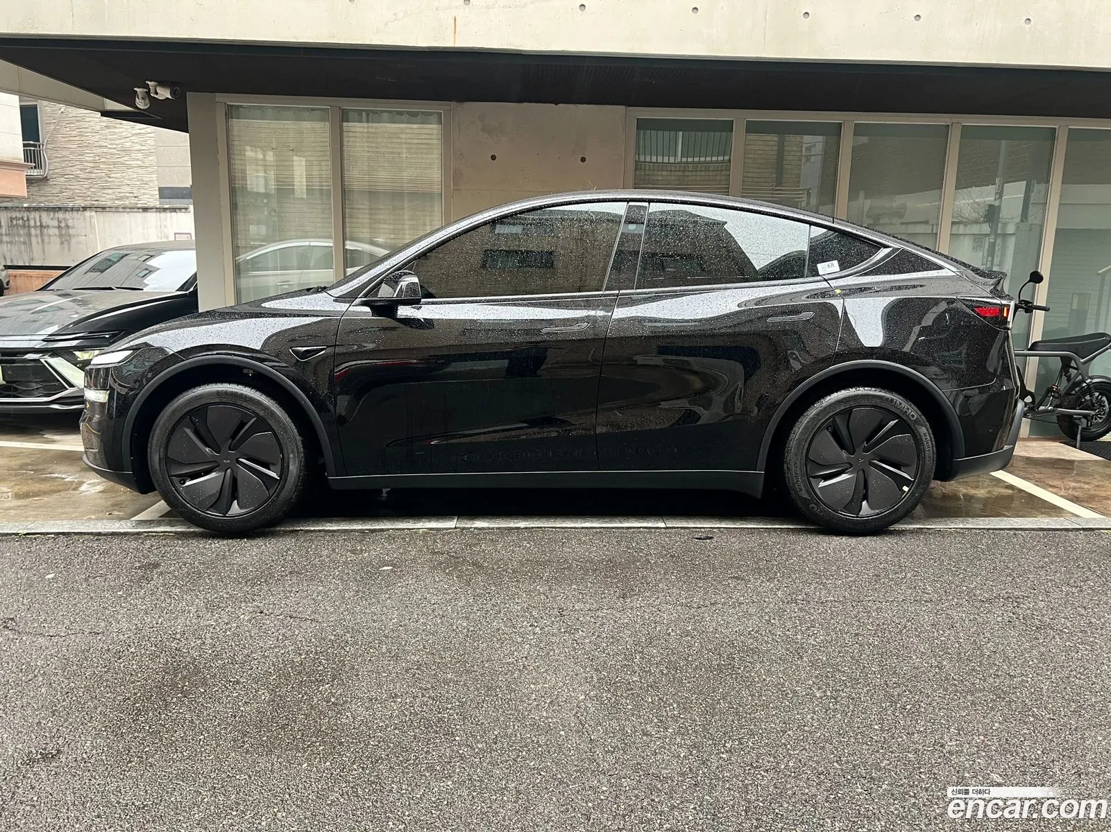 Tesla Model Y 2026 — 2