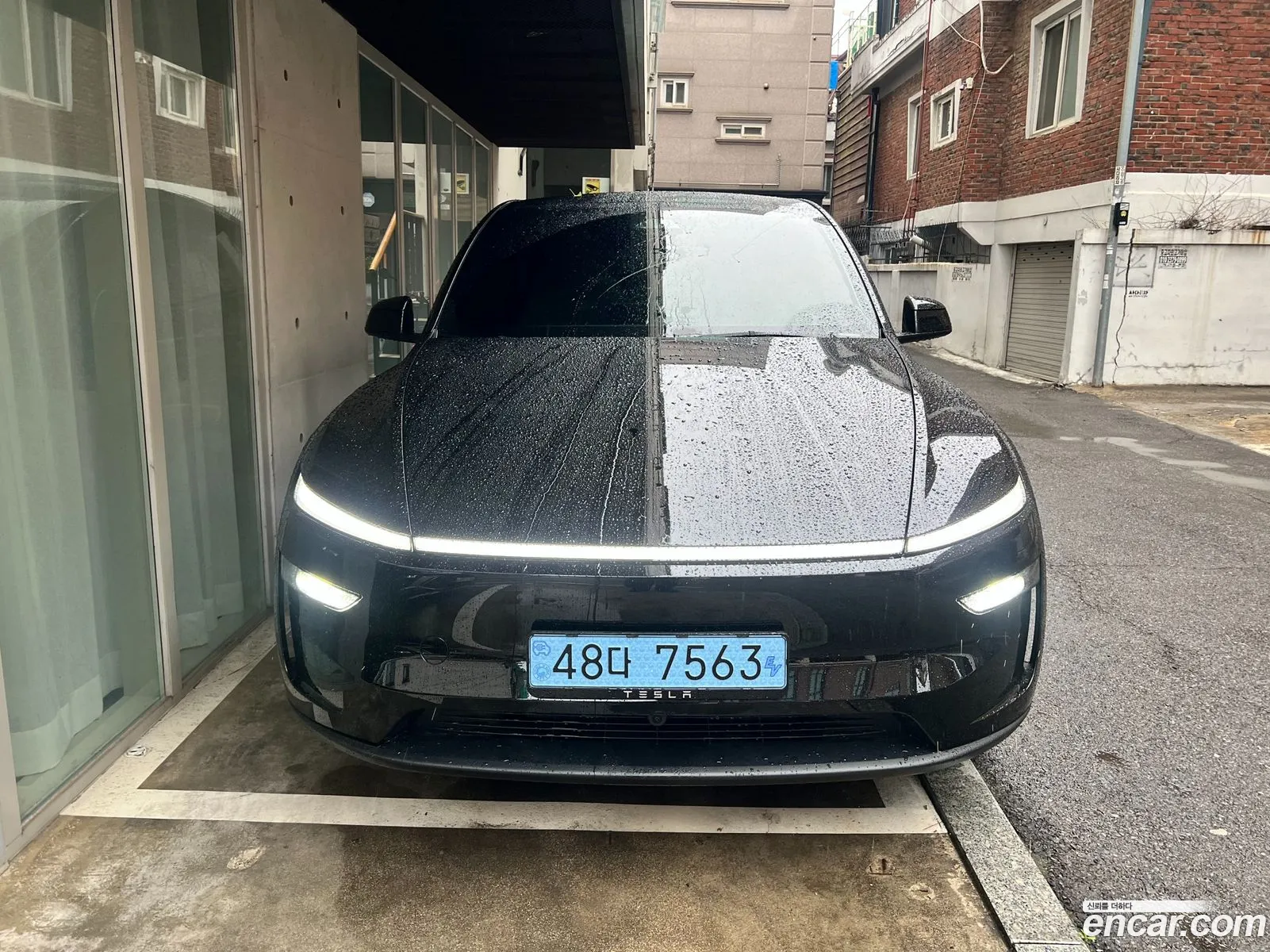 Tesla Model Y 2026 — 7