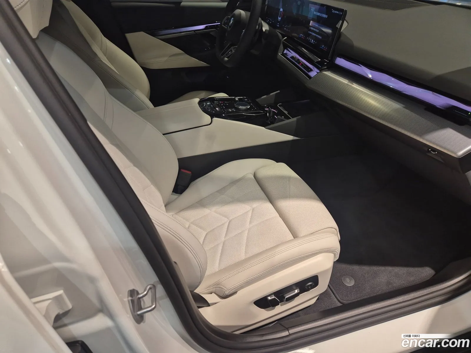 BMW 5 Series 2025 — 9