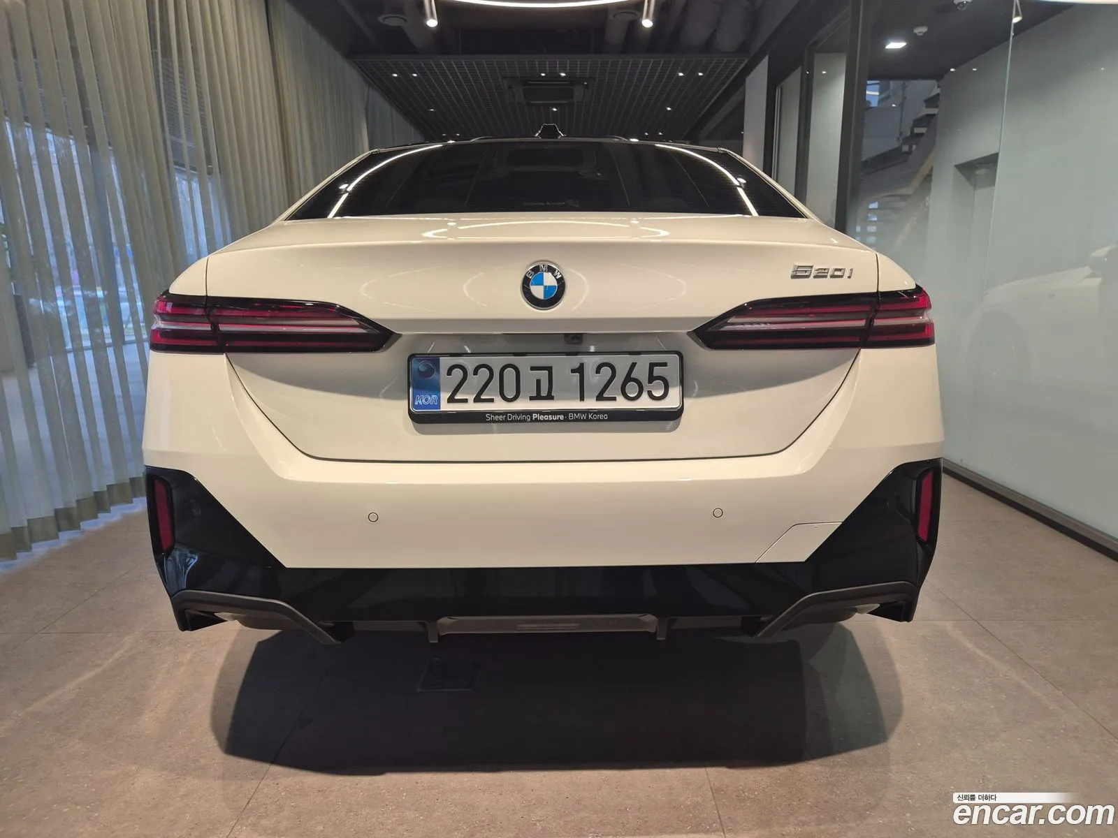 BMW 5 Series 2025 — 6