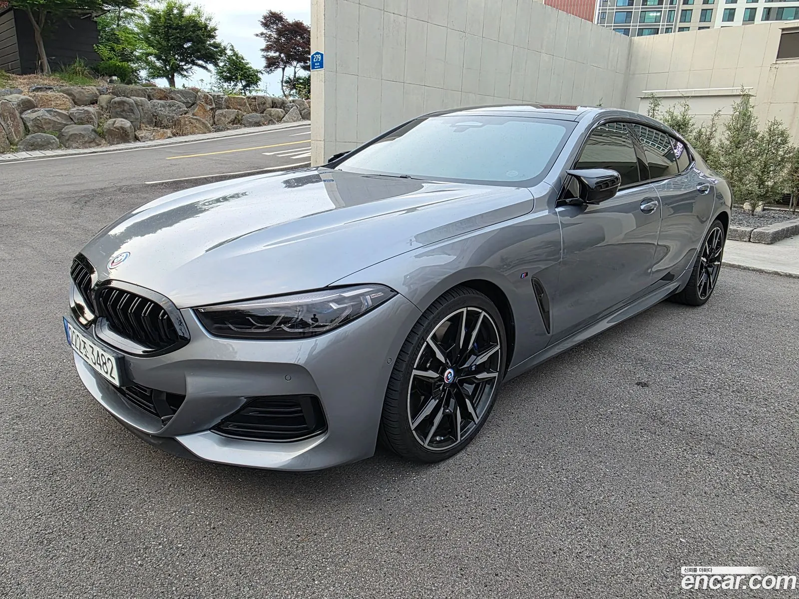 BMW 8 Series 2022 — 13
