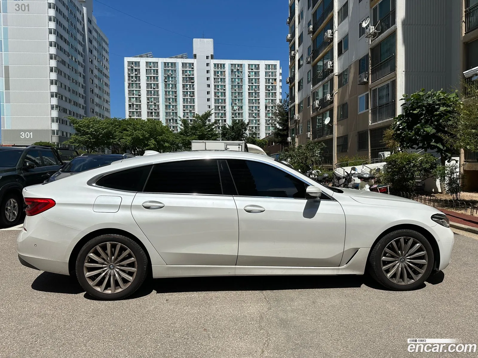 BMW 6 Series GT 2023 — 5