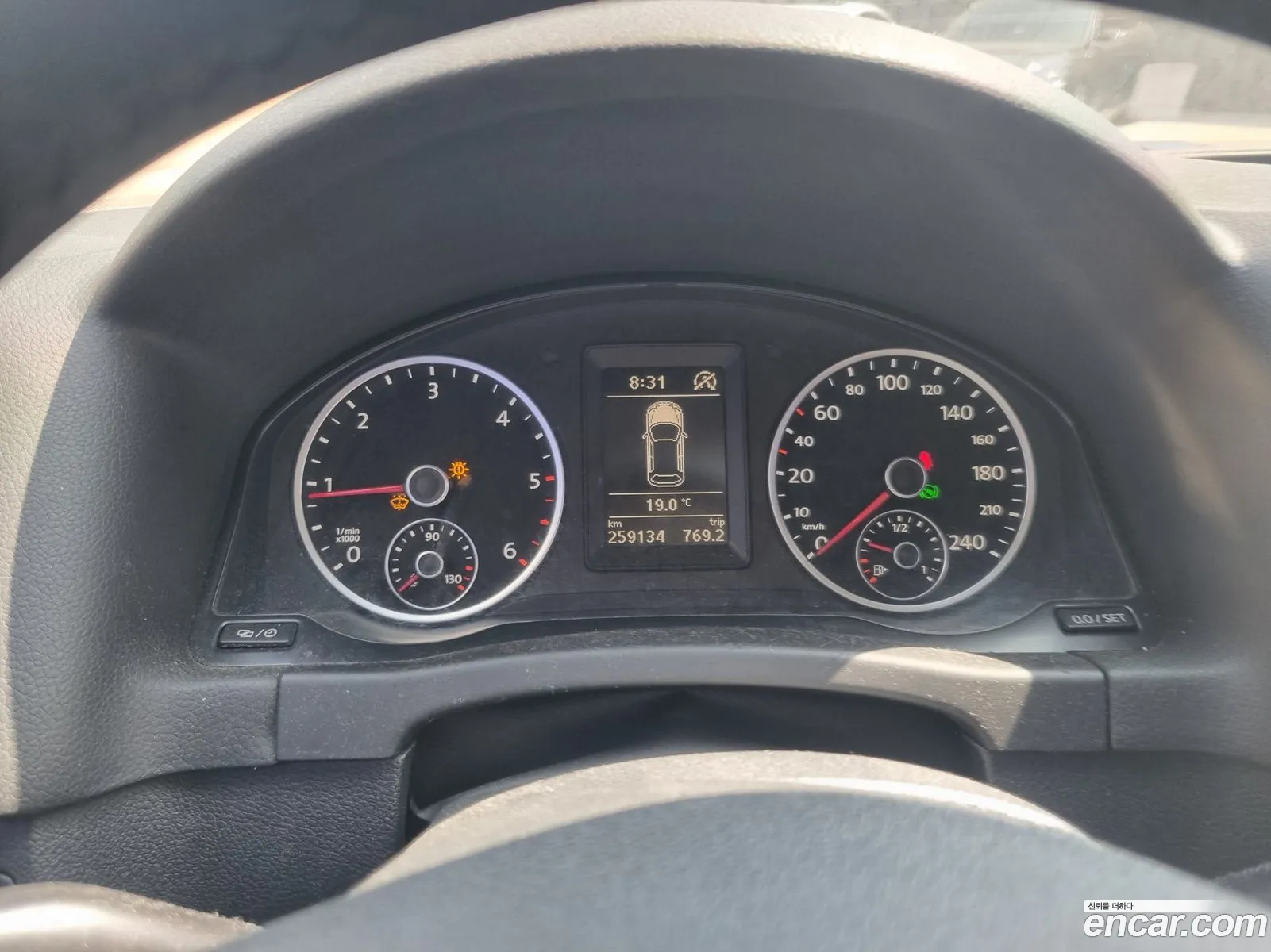 Volkswagen Tiguan 2013 — 7