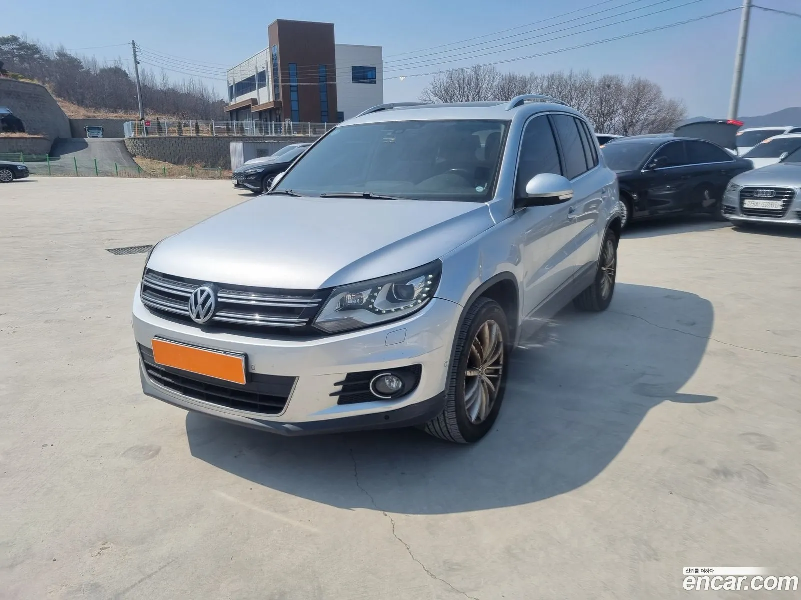 Volkswagen Tiguan 2013 — 16