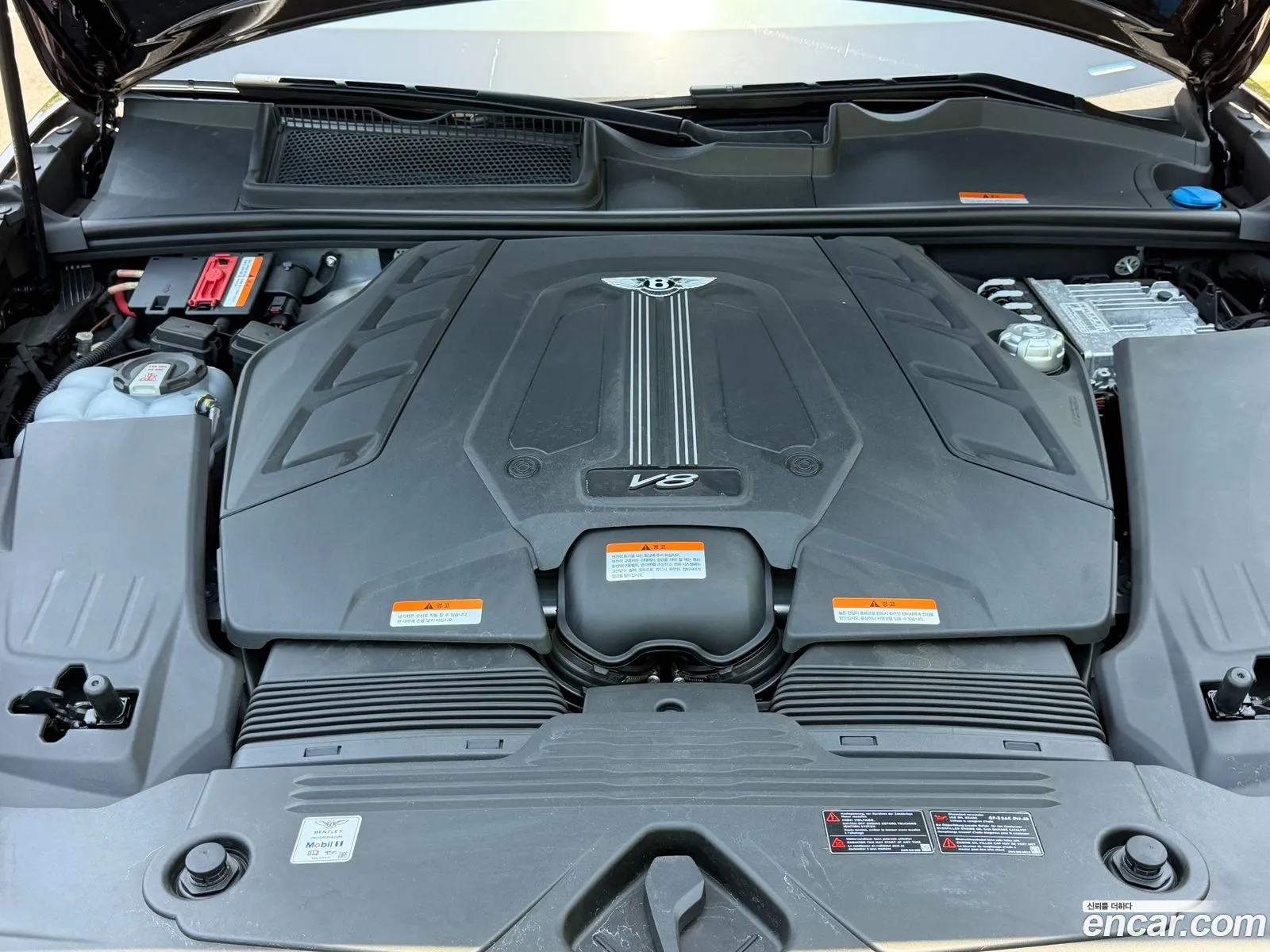 Bentley Bentayga 2024 — 16