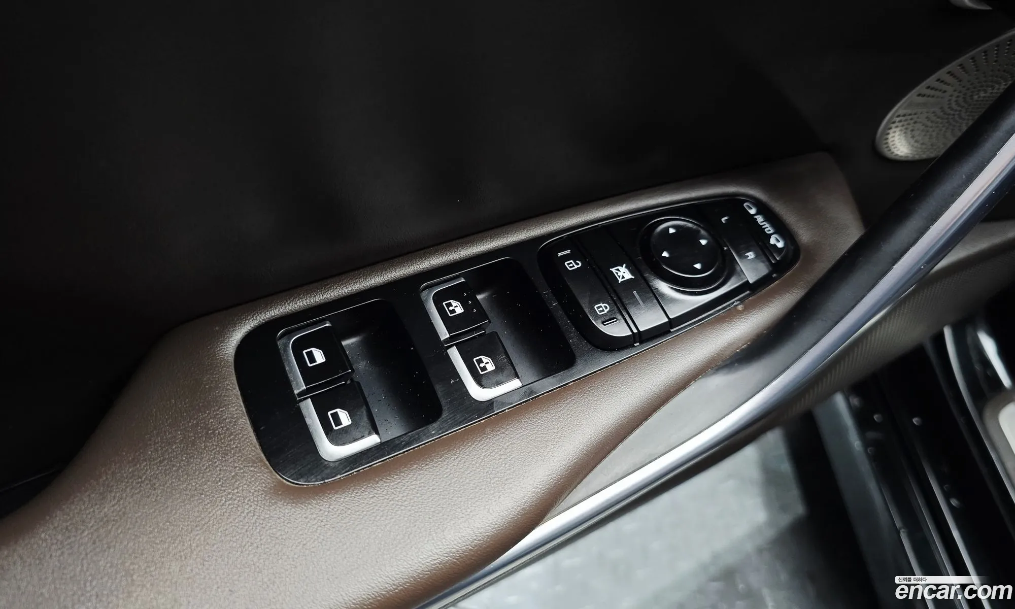 Kia Stinger 2017 — 22