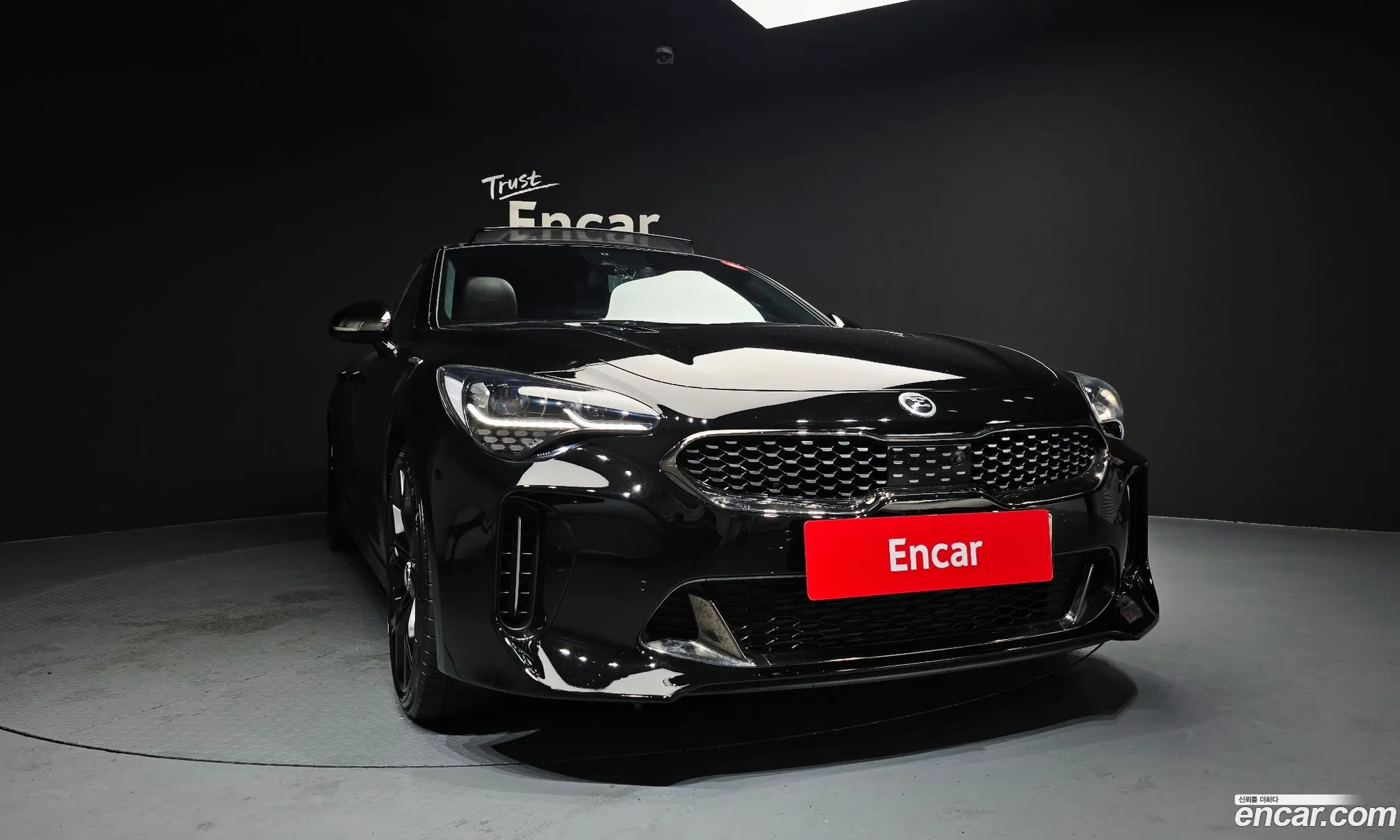 Kia Stinger 2017 — 19