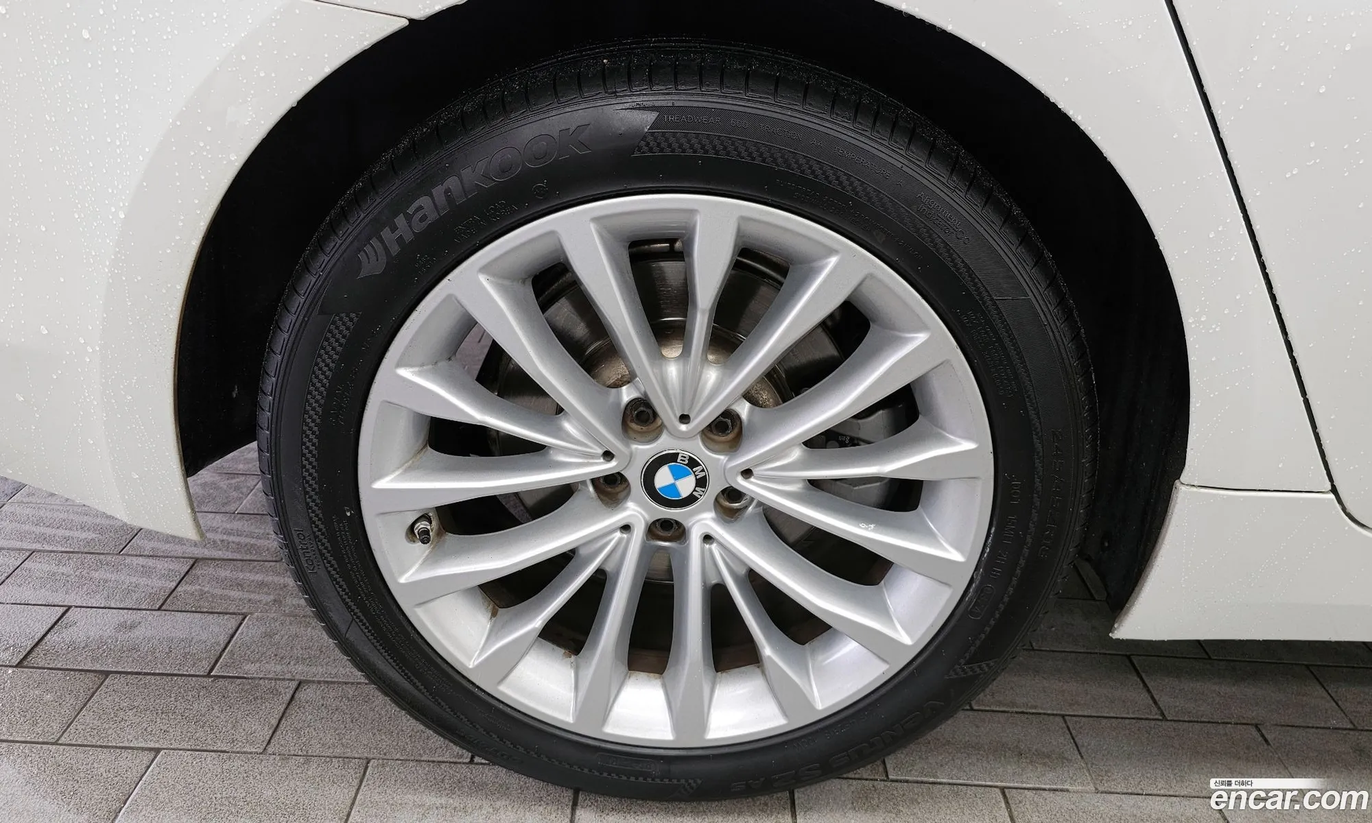 BMW 5 Series 2017 WBAJC3100JG996904 — 9