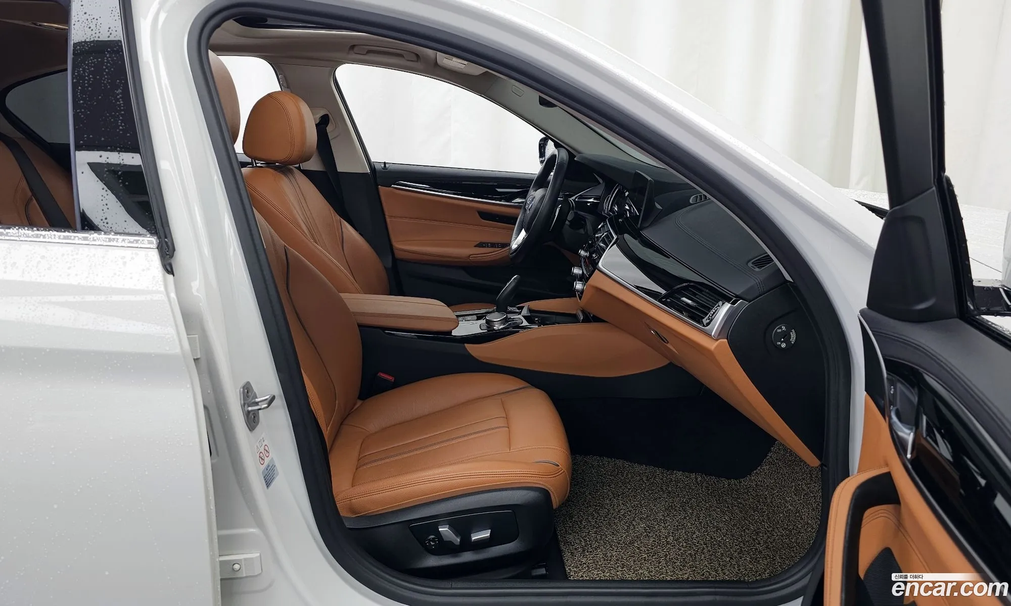 BMW 5 Series 2017 WBAJC3100JG996904 — 7