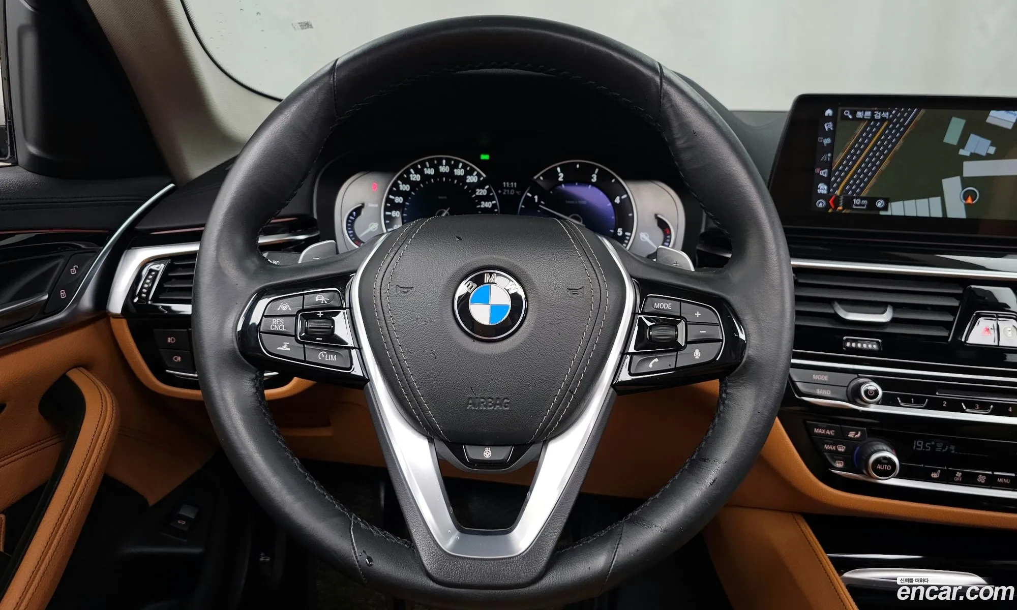 BMW 5 Series 2017 WBAJC3100JG996904 — 5