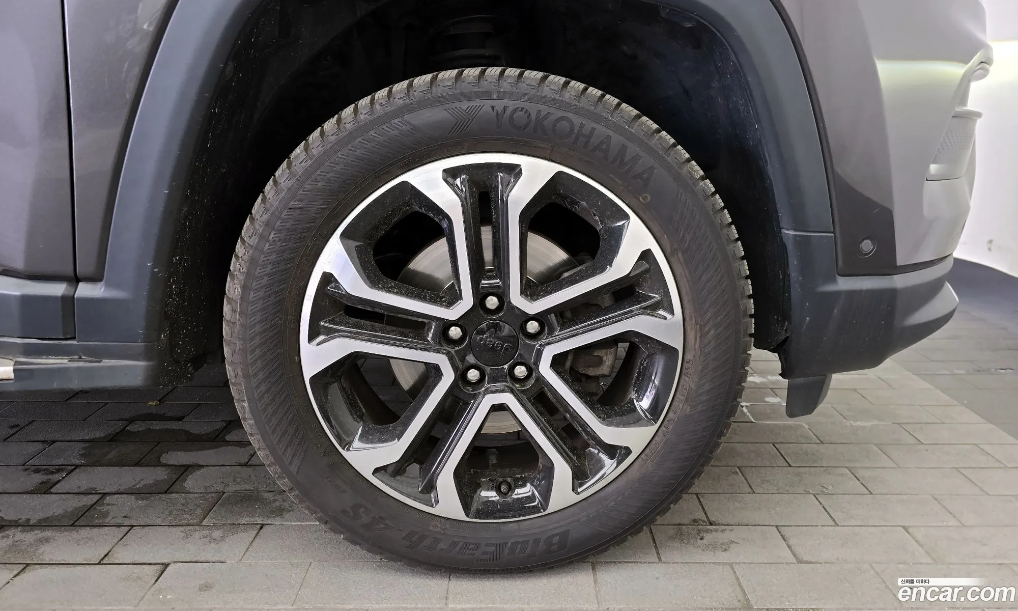 Jeep Compass 2022 3C4NJDCB9NT173775 — 29