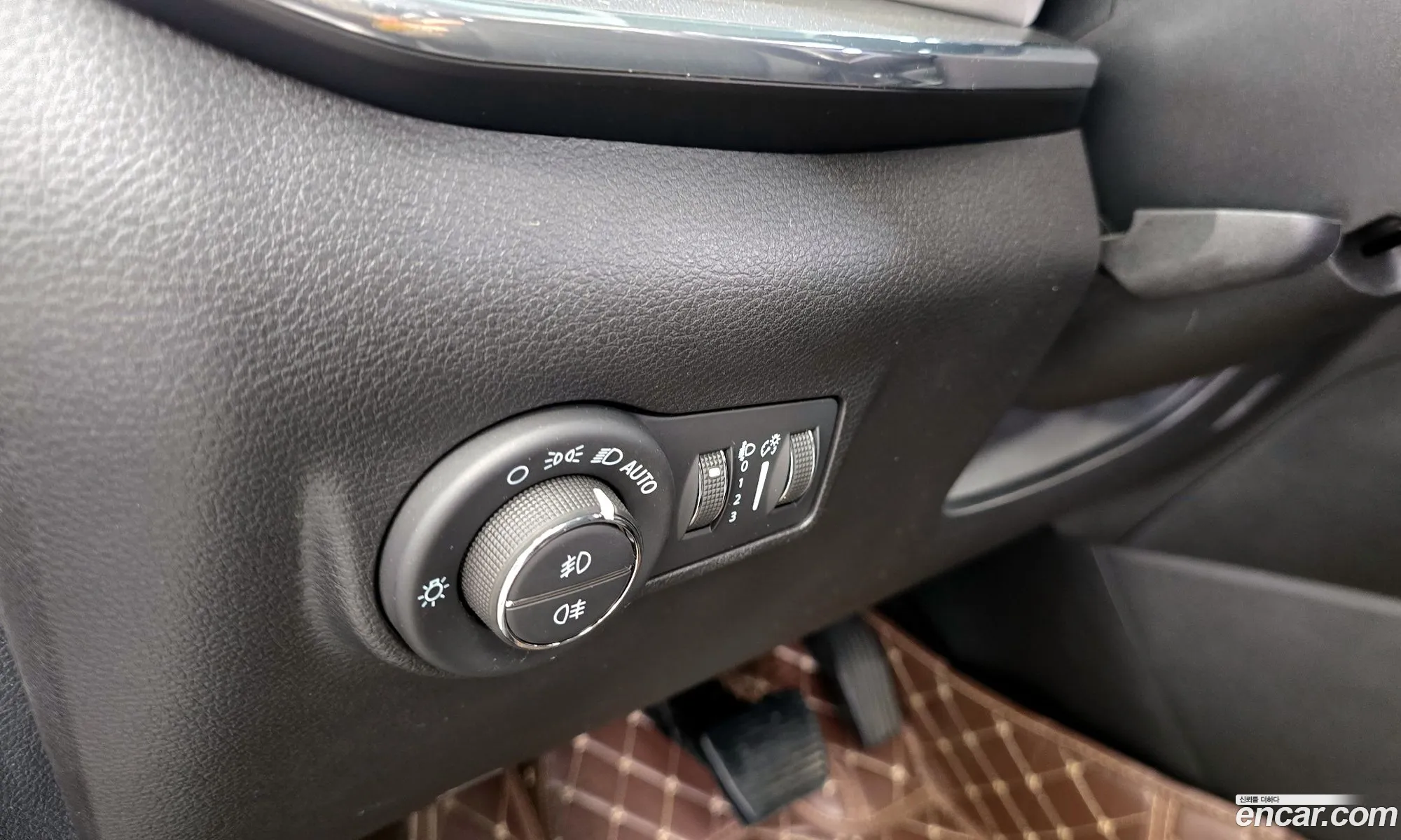 Jeep Compass 2022 3C4NJDCB9NT173775 — 5