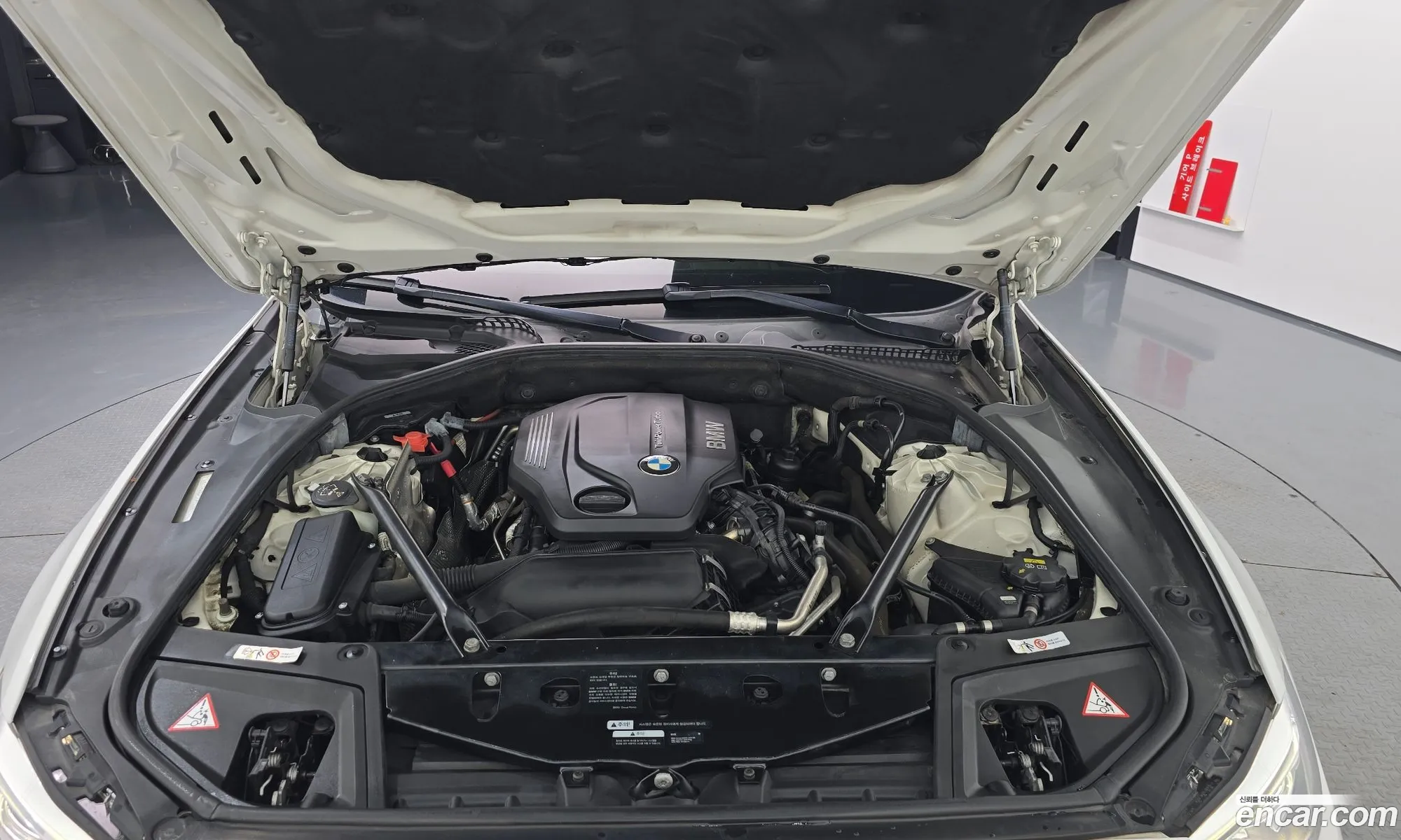 BMW 5 Series 2014 WBA5E5100FD674408 — 4