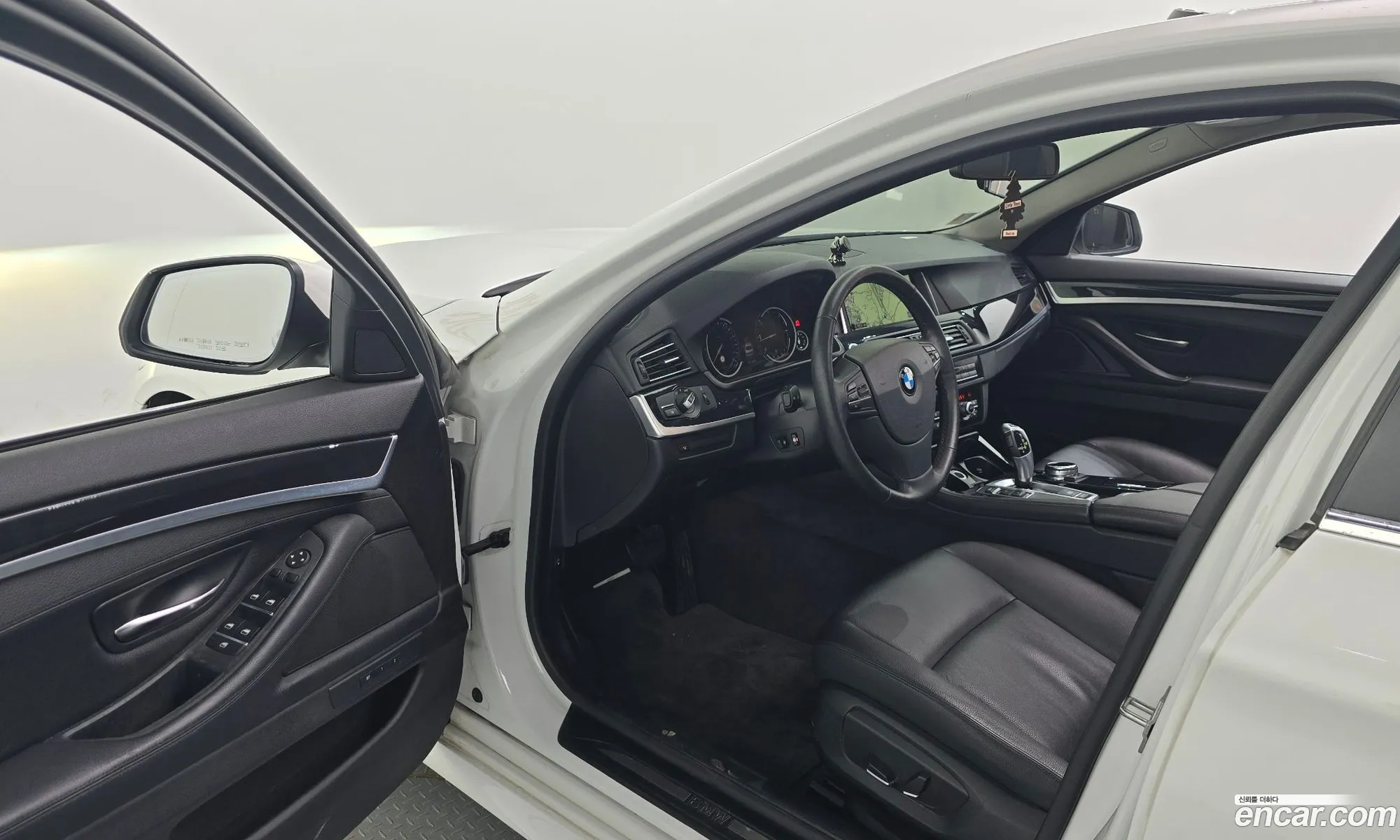 BMW 5 Series 2014 WBA5E5100FD674408 — 16