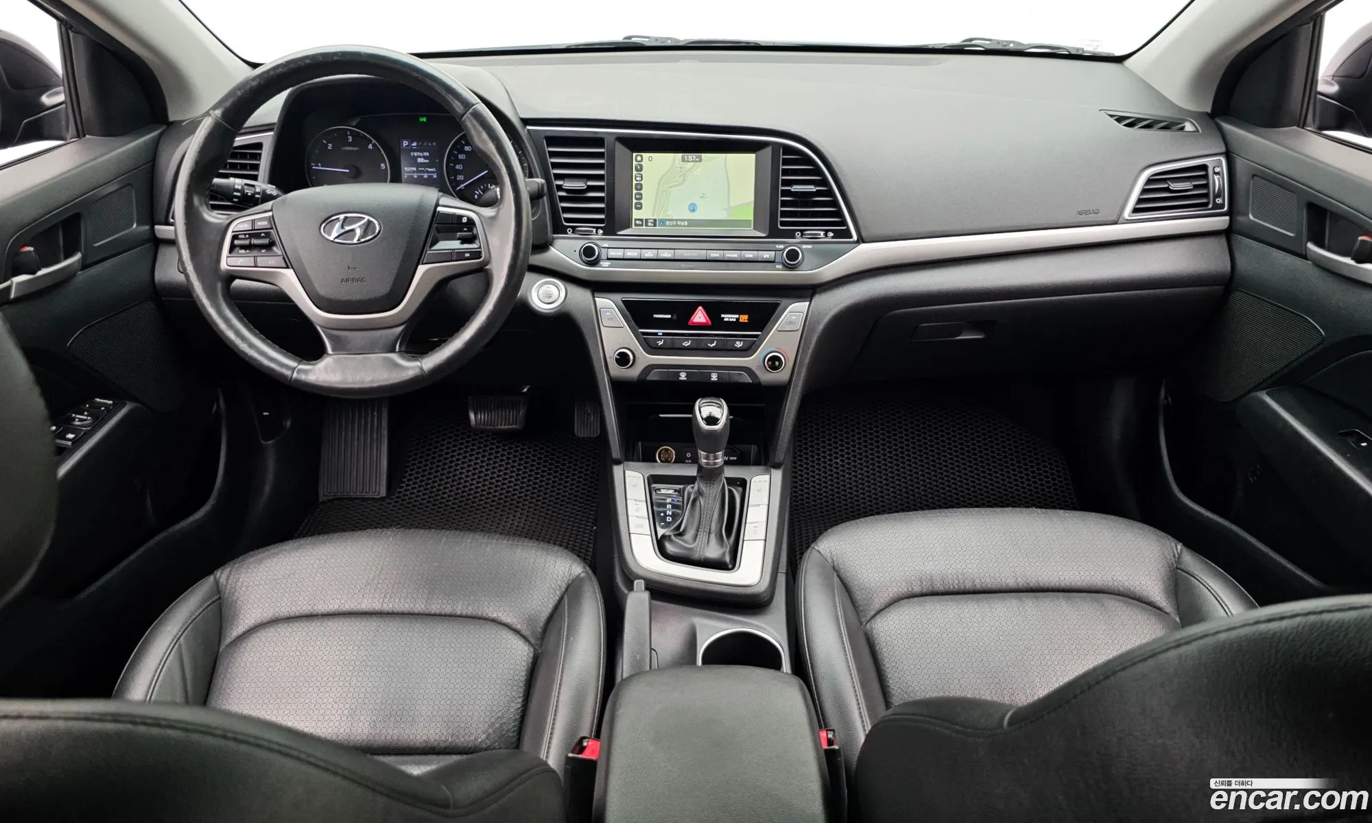 Hyundai Elantra AD 2015 — 29