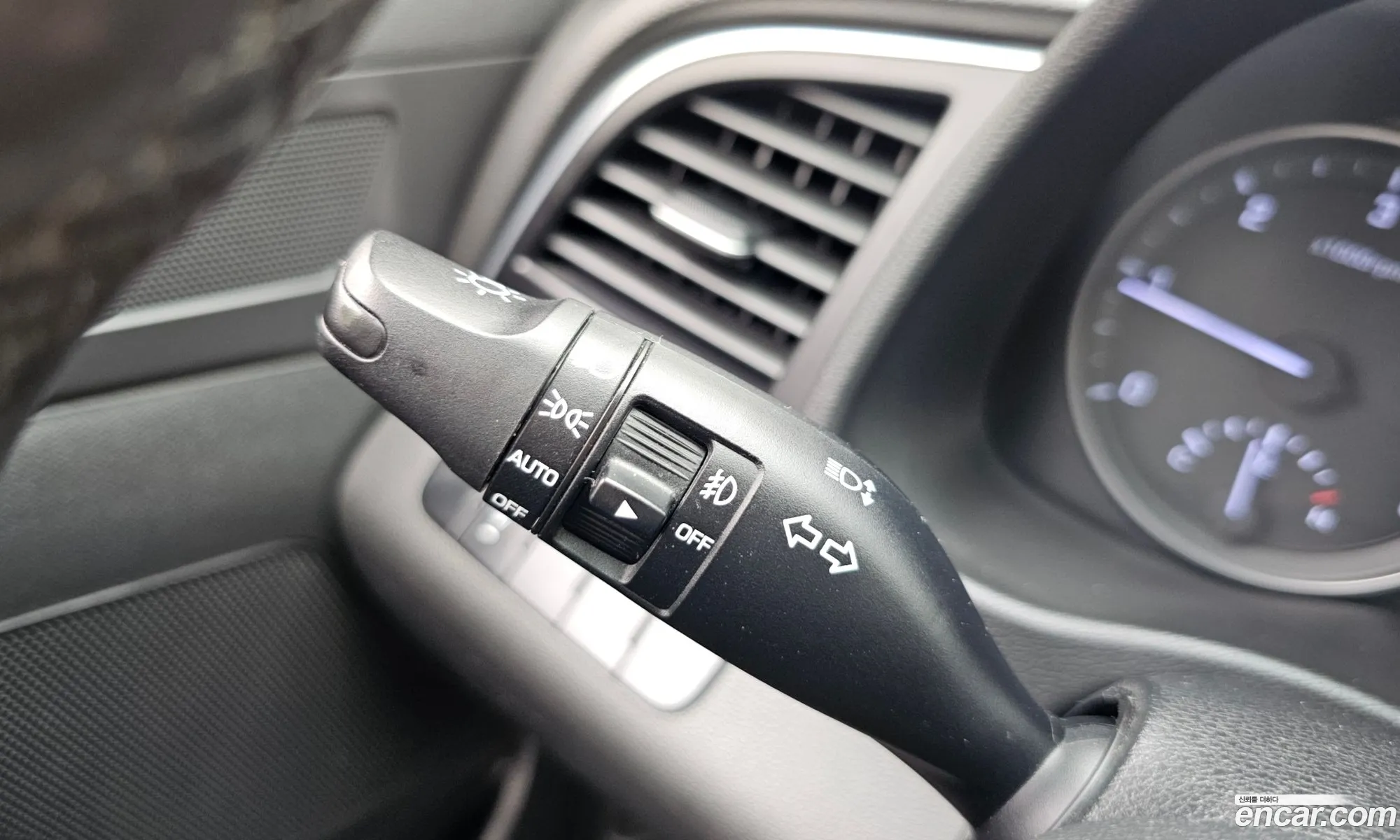 Hyundai Elantra AD 2015 — 9