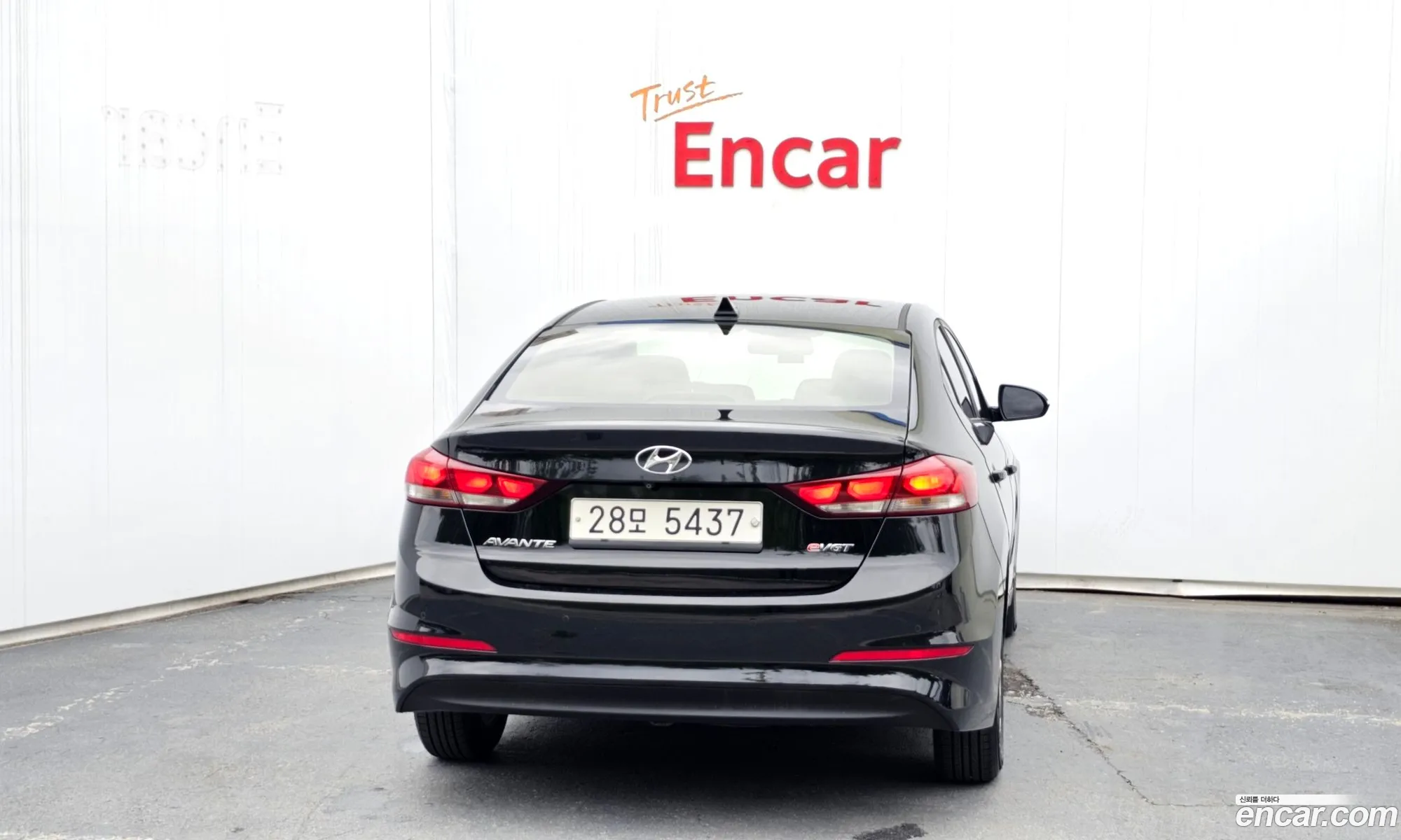 Hyundai Elantra AD 2015 — 17