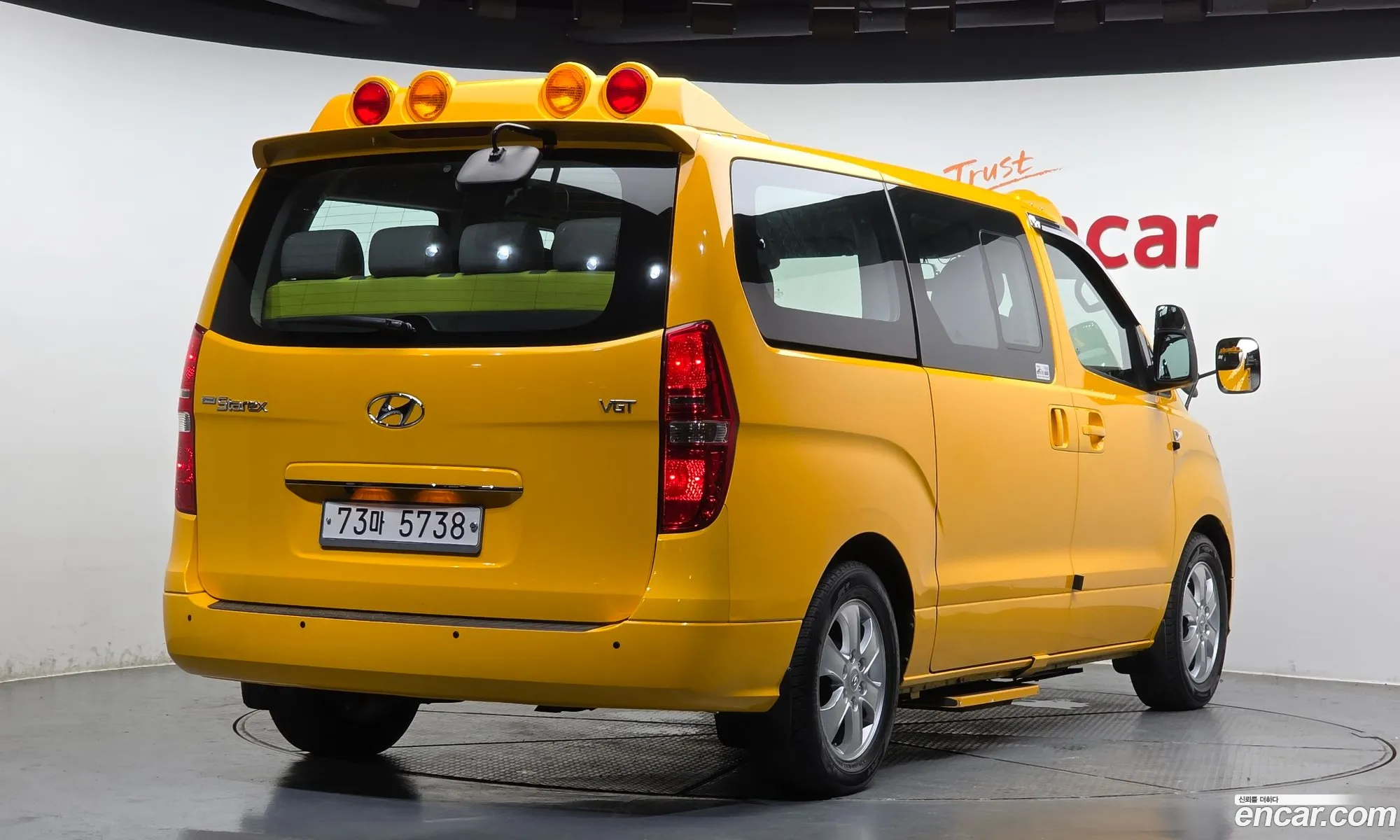 Hyundai Grand Starex 2018 — 15